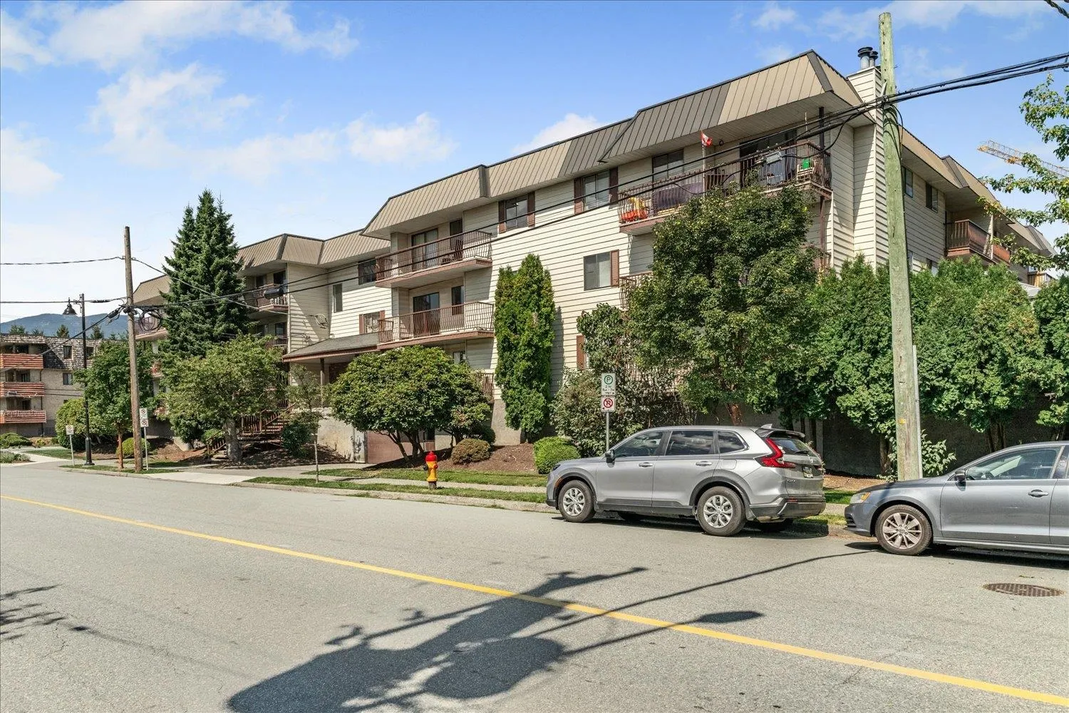 108 45749 Spadina Avenue
