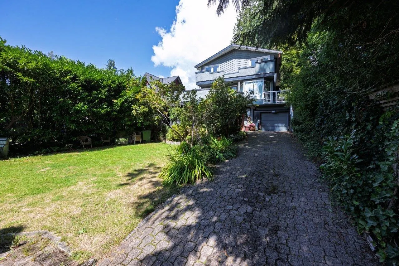 368 E Kings Road