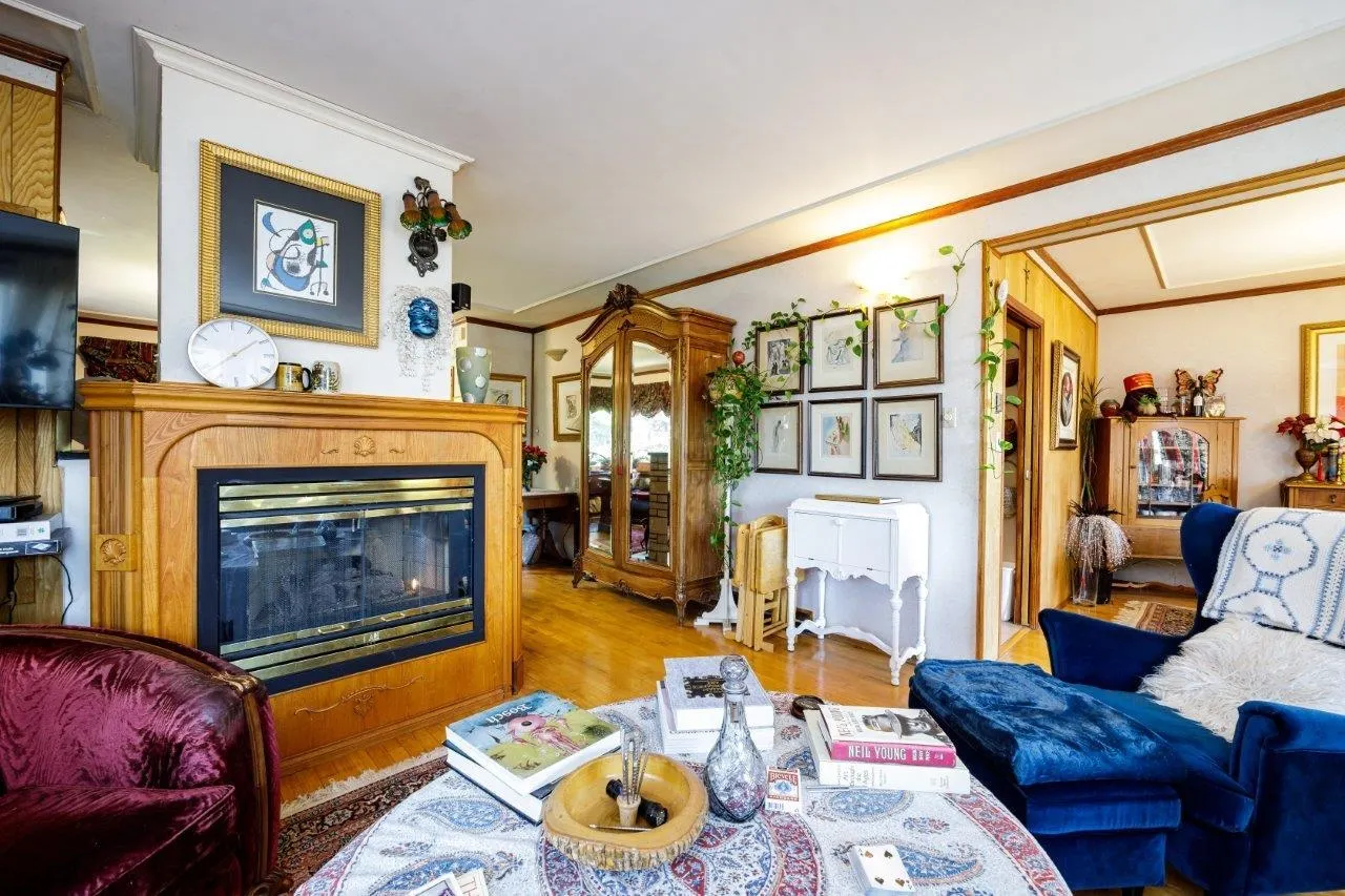 368 E Kings Road