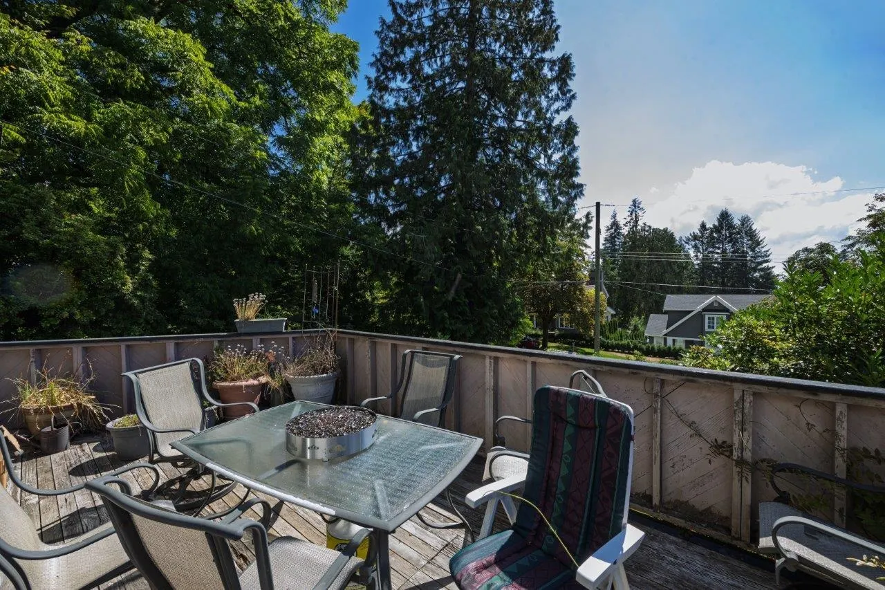 368 E Kings Road