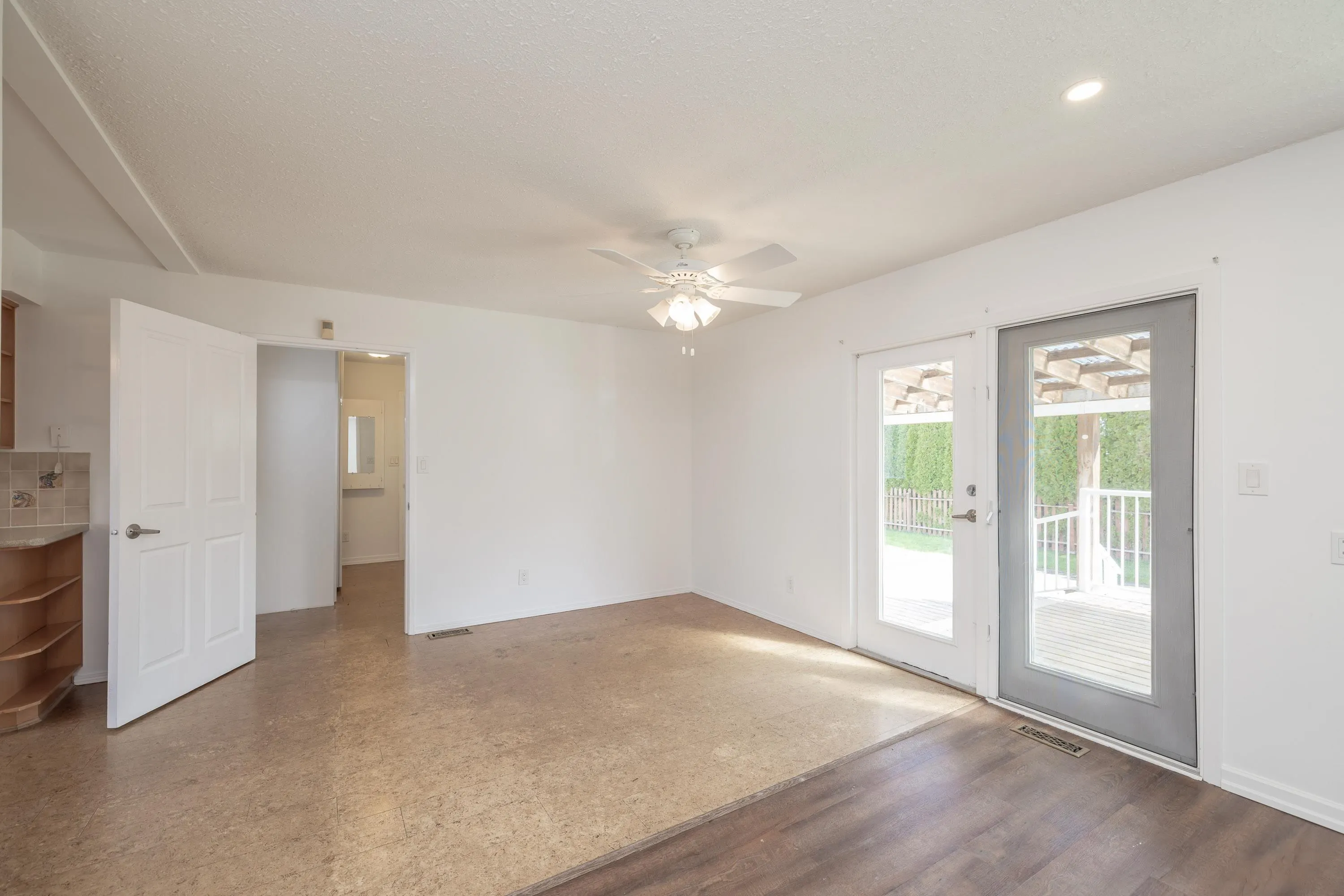 4458 Benz Crescent