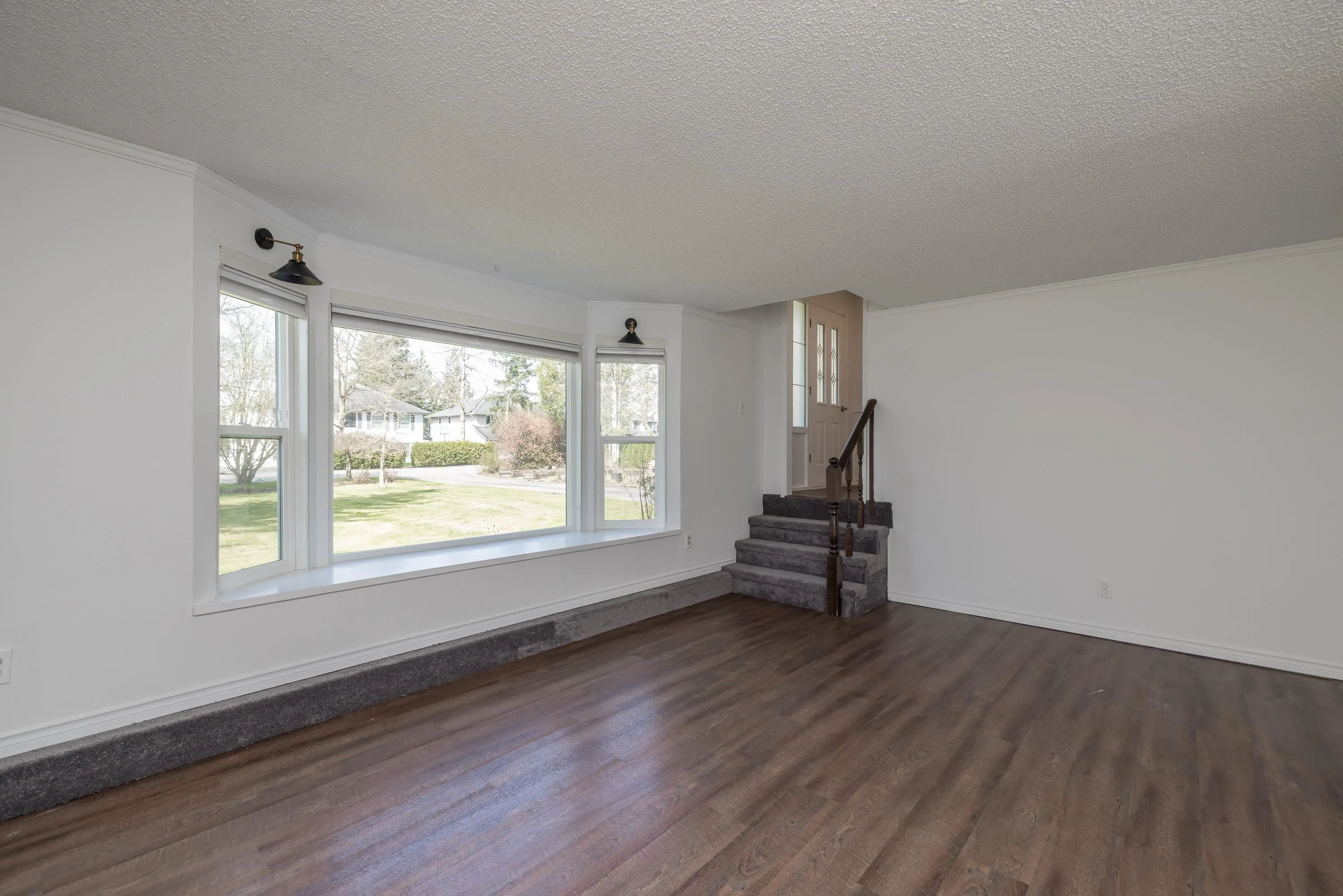4458 Benz Crescent