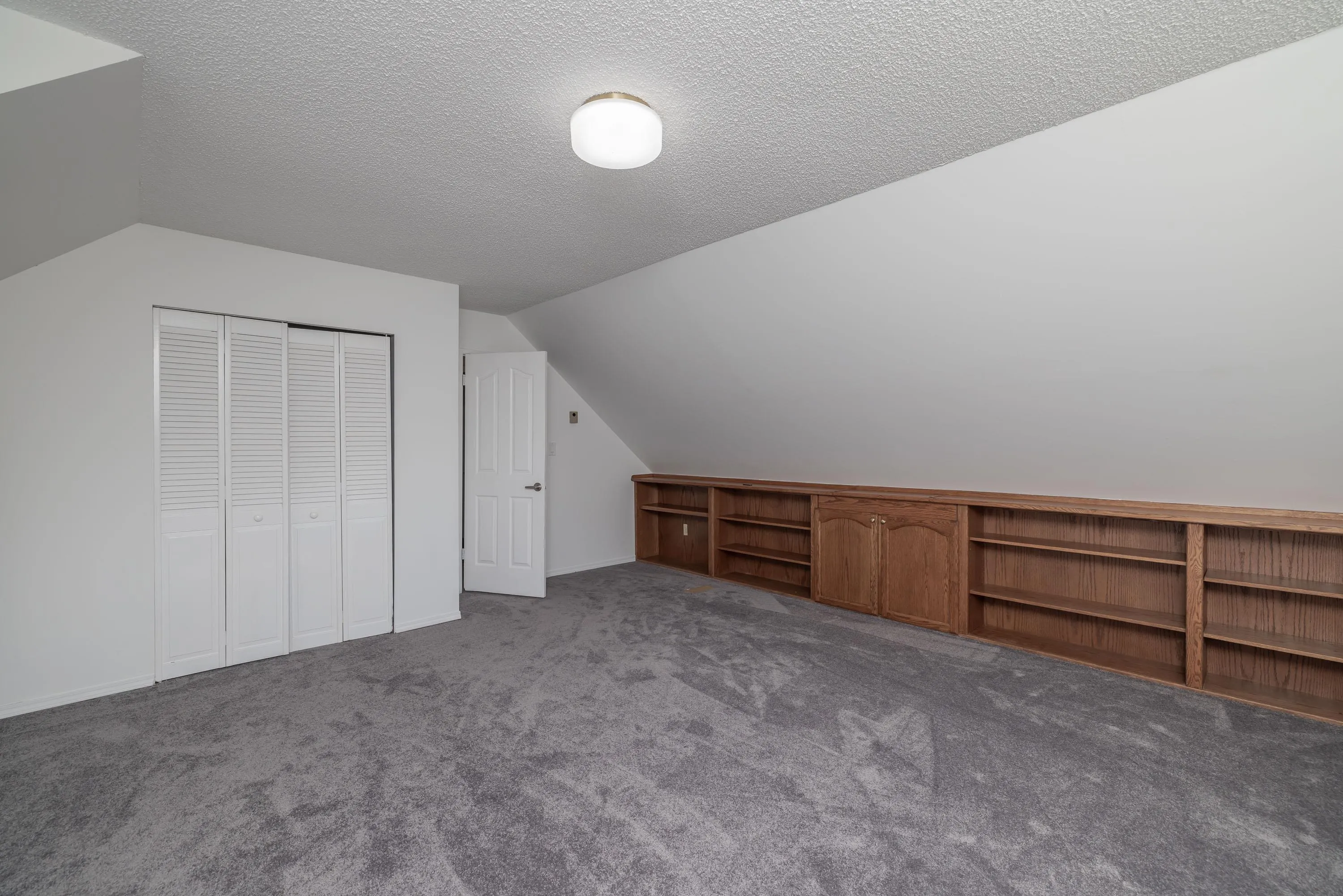 4458 Benz Crescent
