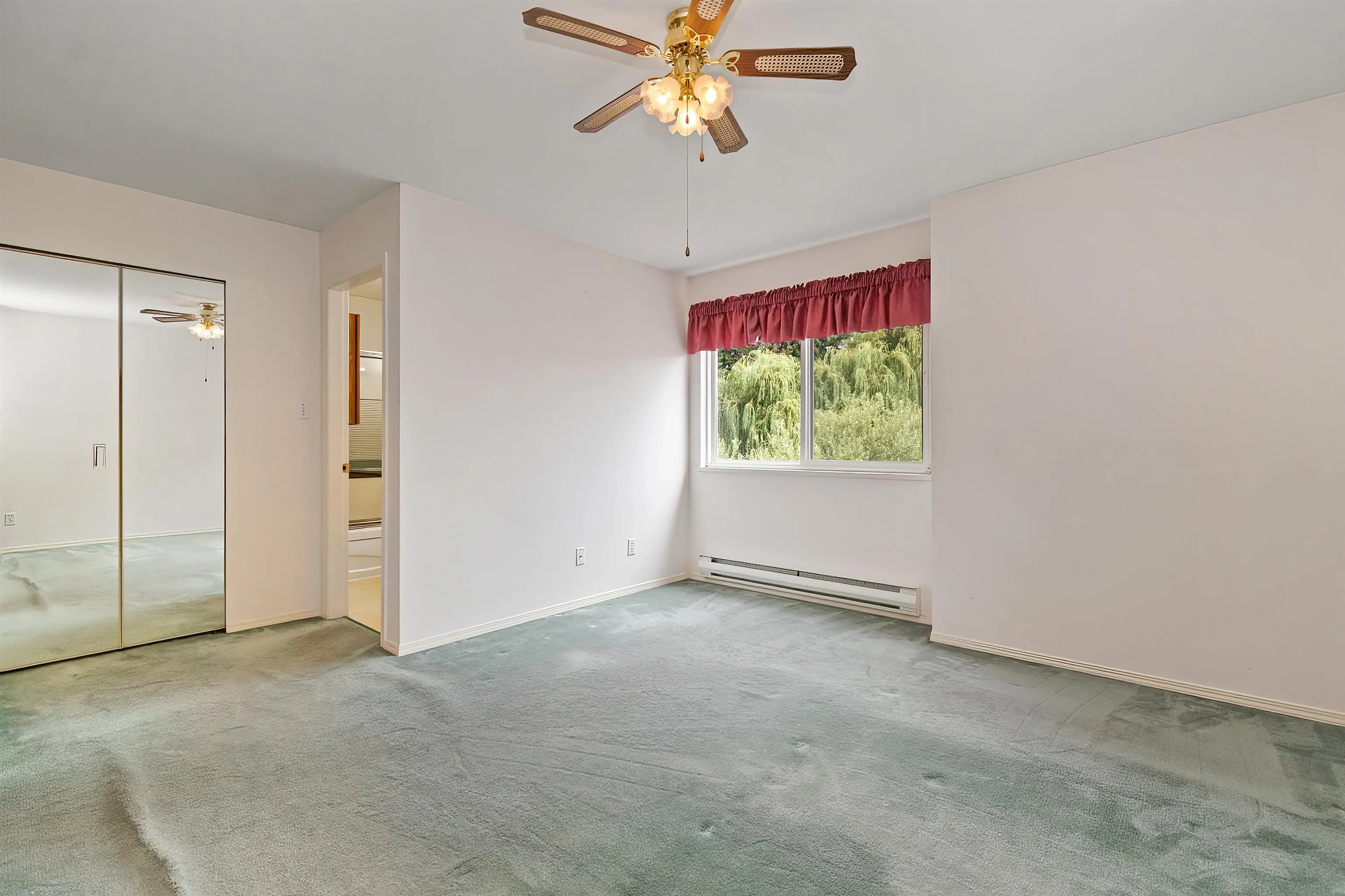 8 46349 Cessna Drive