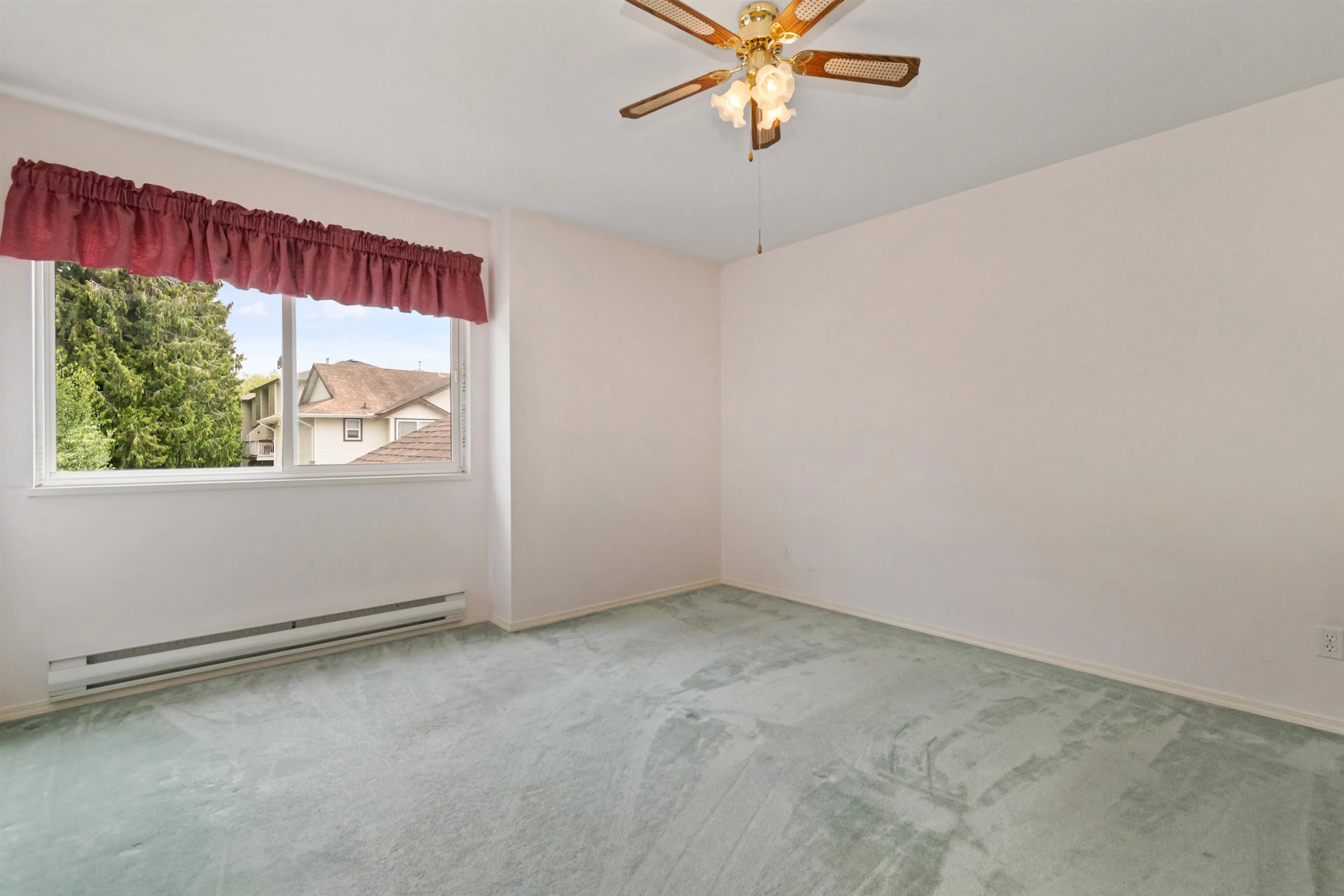 8 46349 Cessna Drive