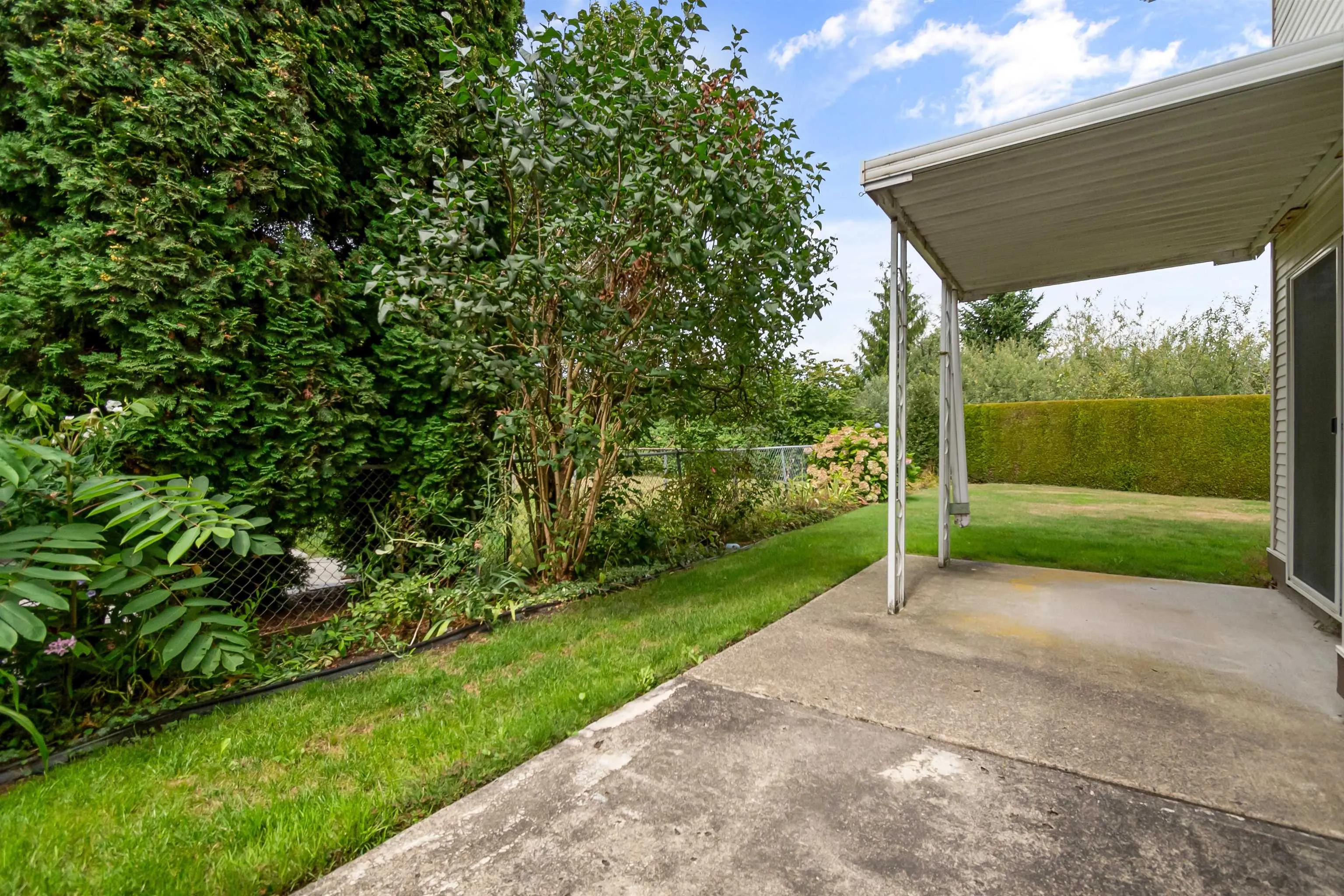 8 46349 Cessna Drive