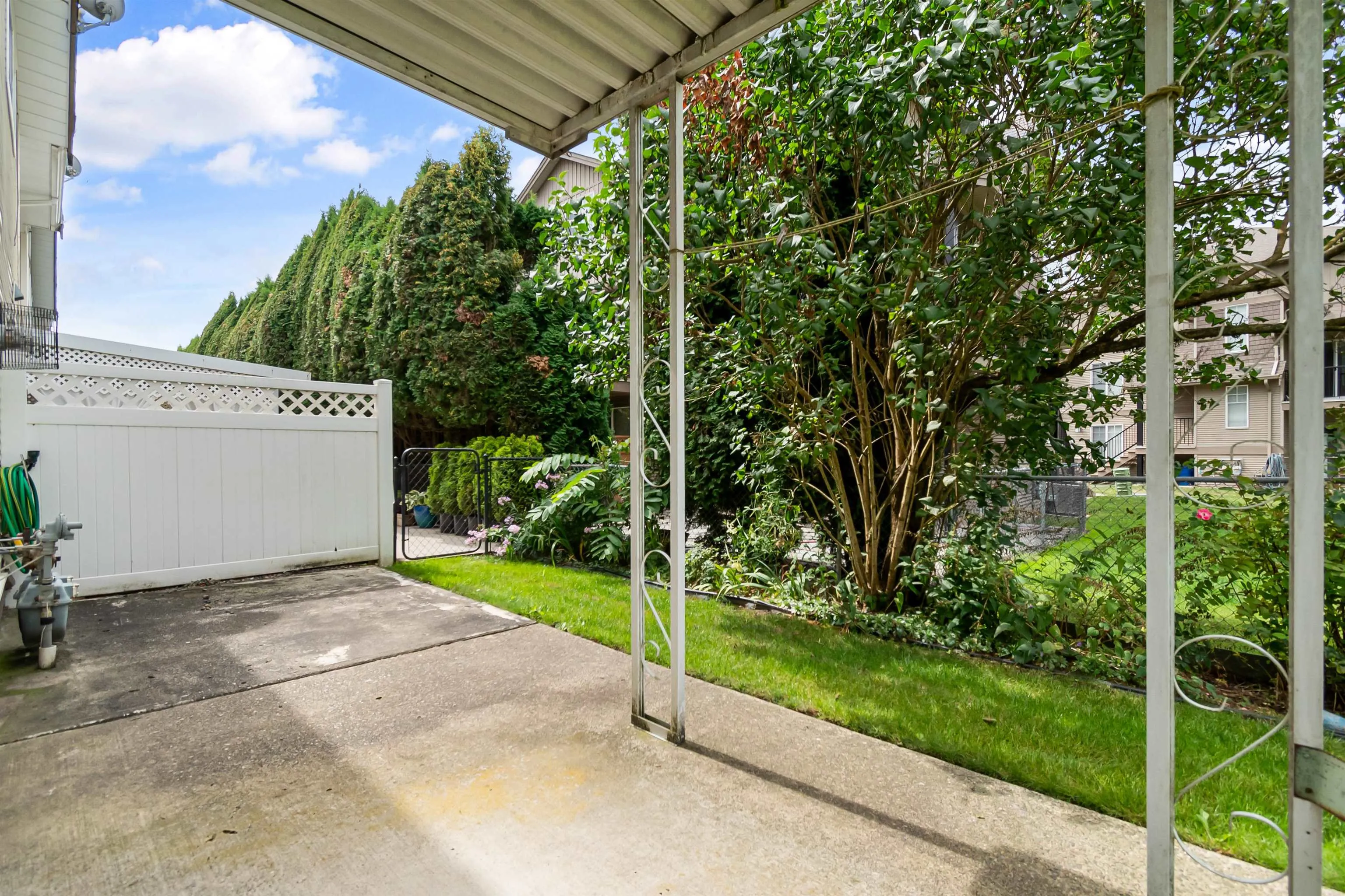 8 46349 Cessna Drive