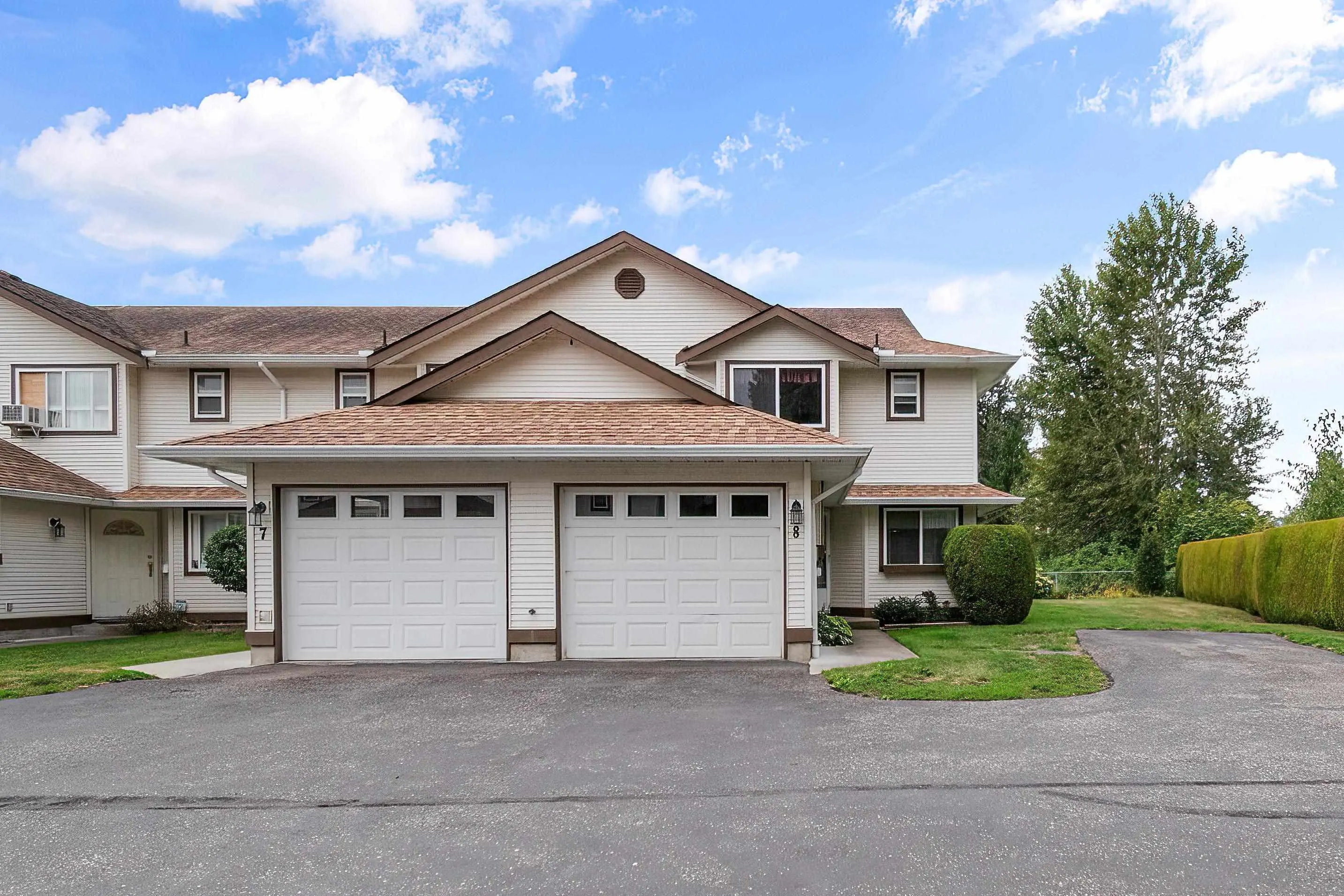 8 46349 Cessna Drive