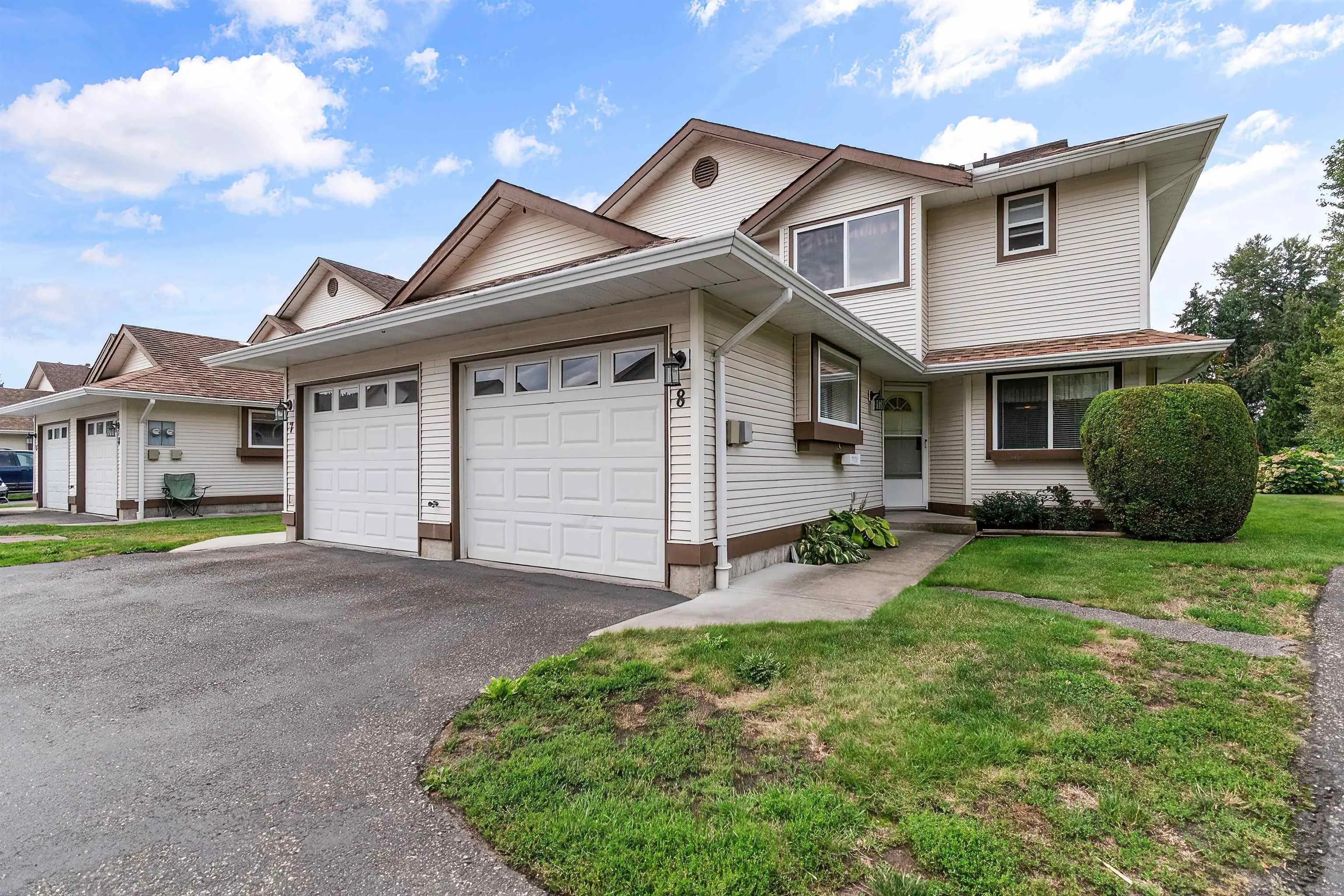 8 46349 Cessna Drive