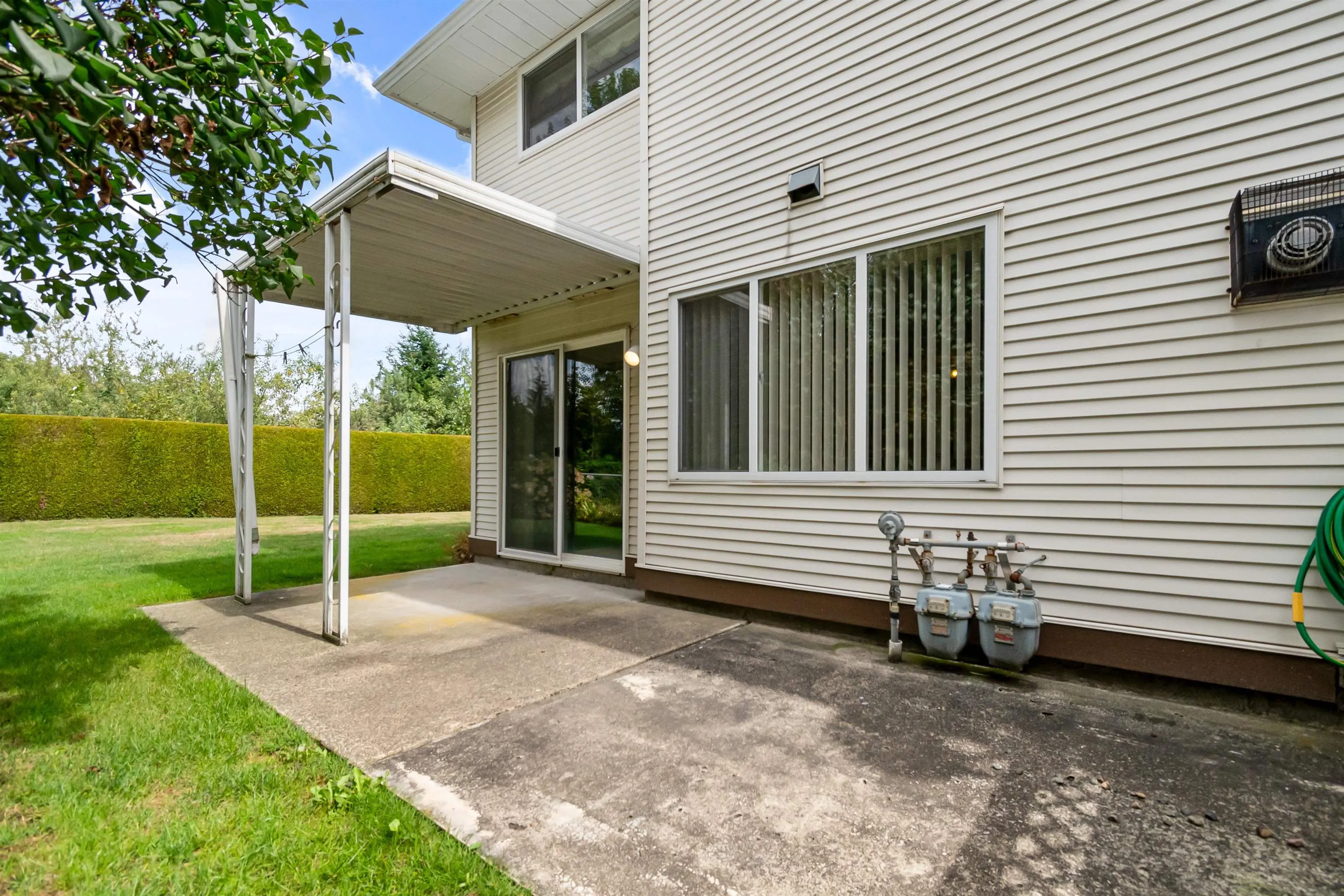 8 46349 Cessna Drive