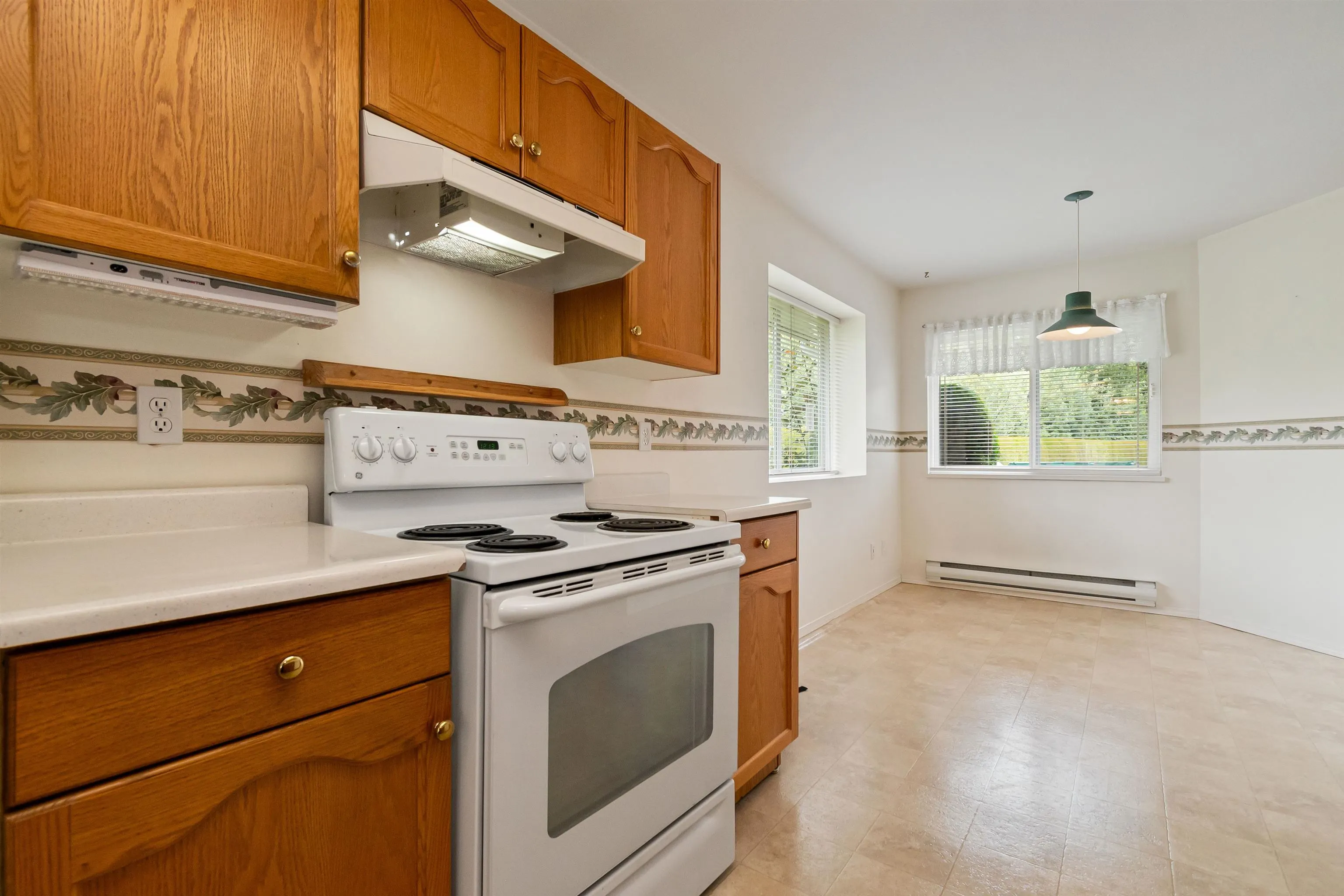 8 46349 Cessna Drive