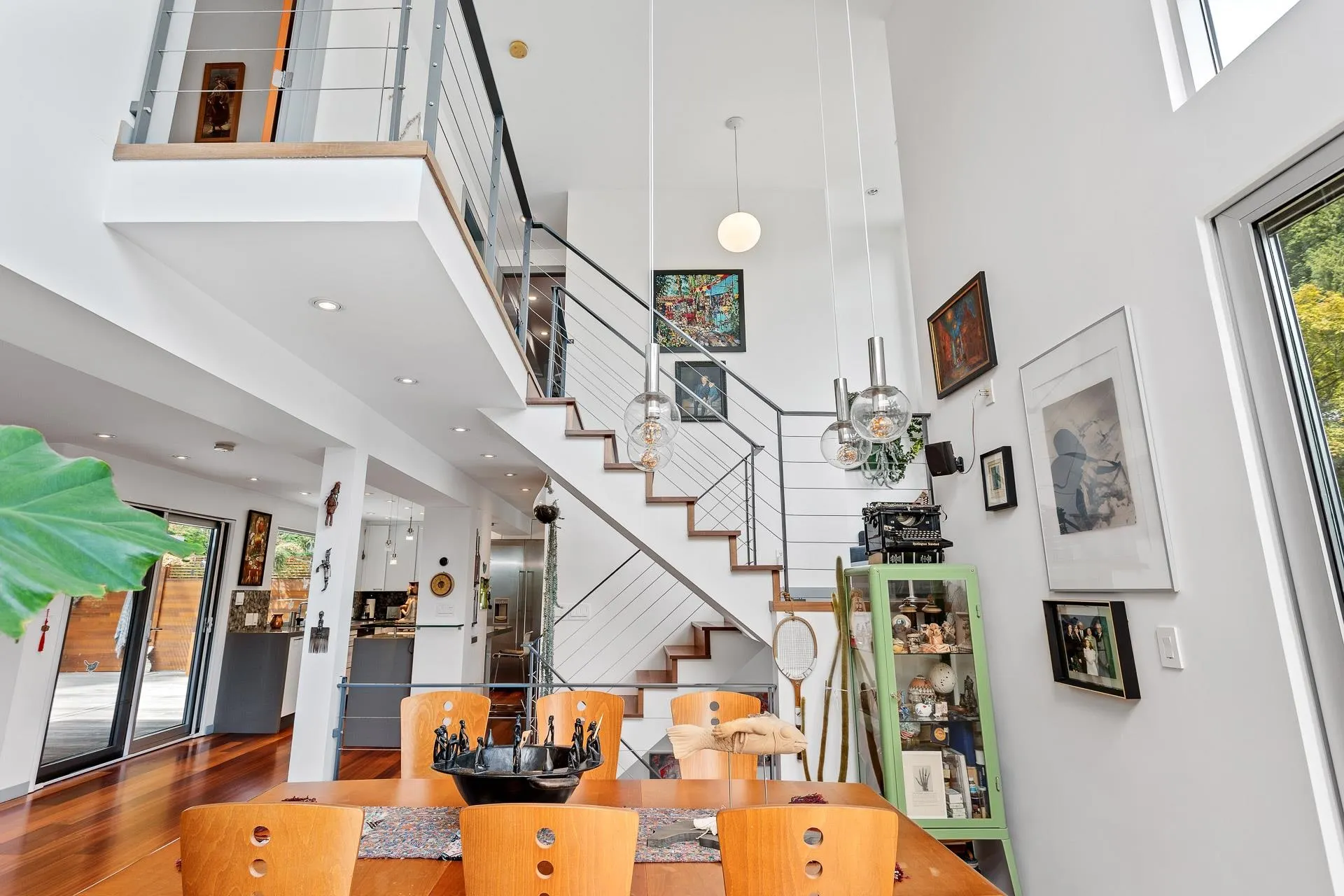4527 Strathcona Road
