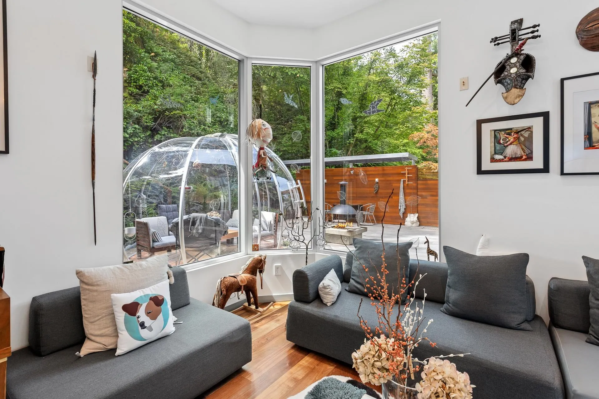 4527 Strathcona Road