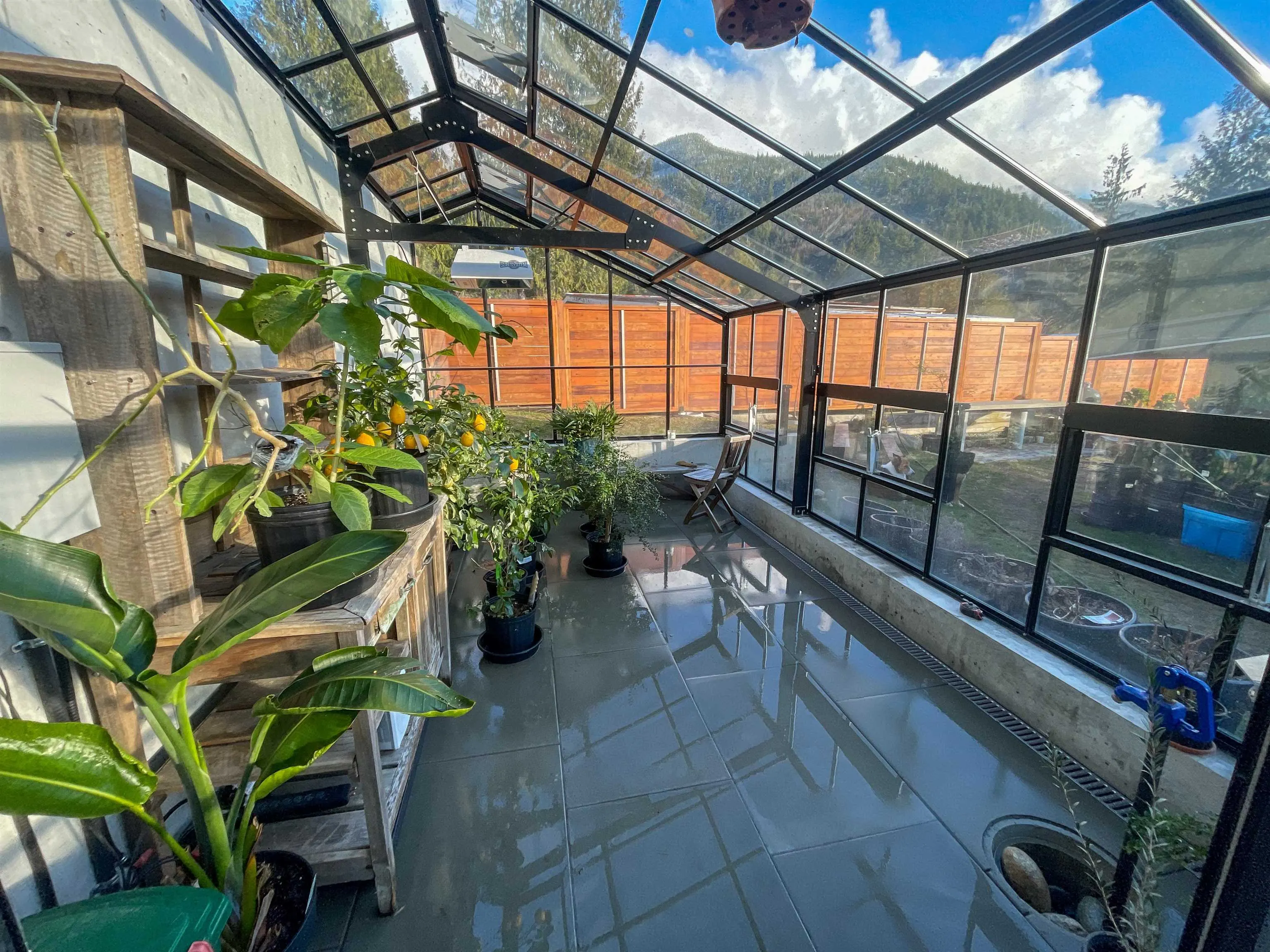 841 Upper Crescent