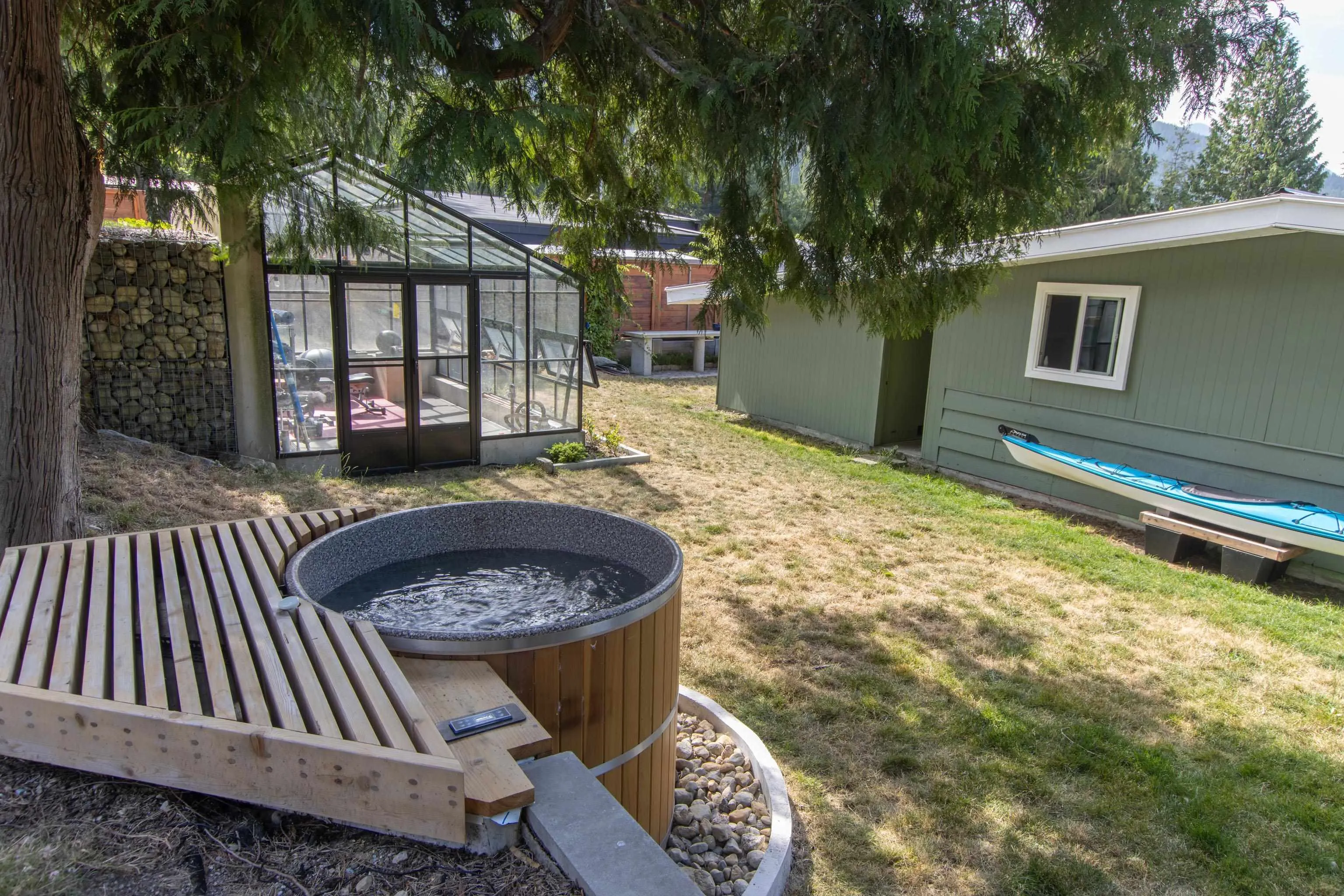 841 Upper Crescent