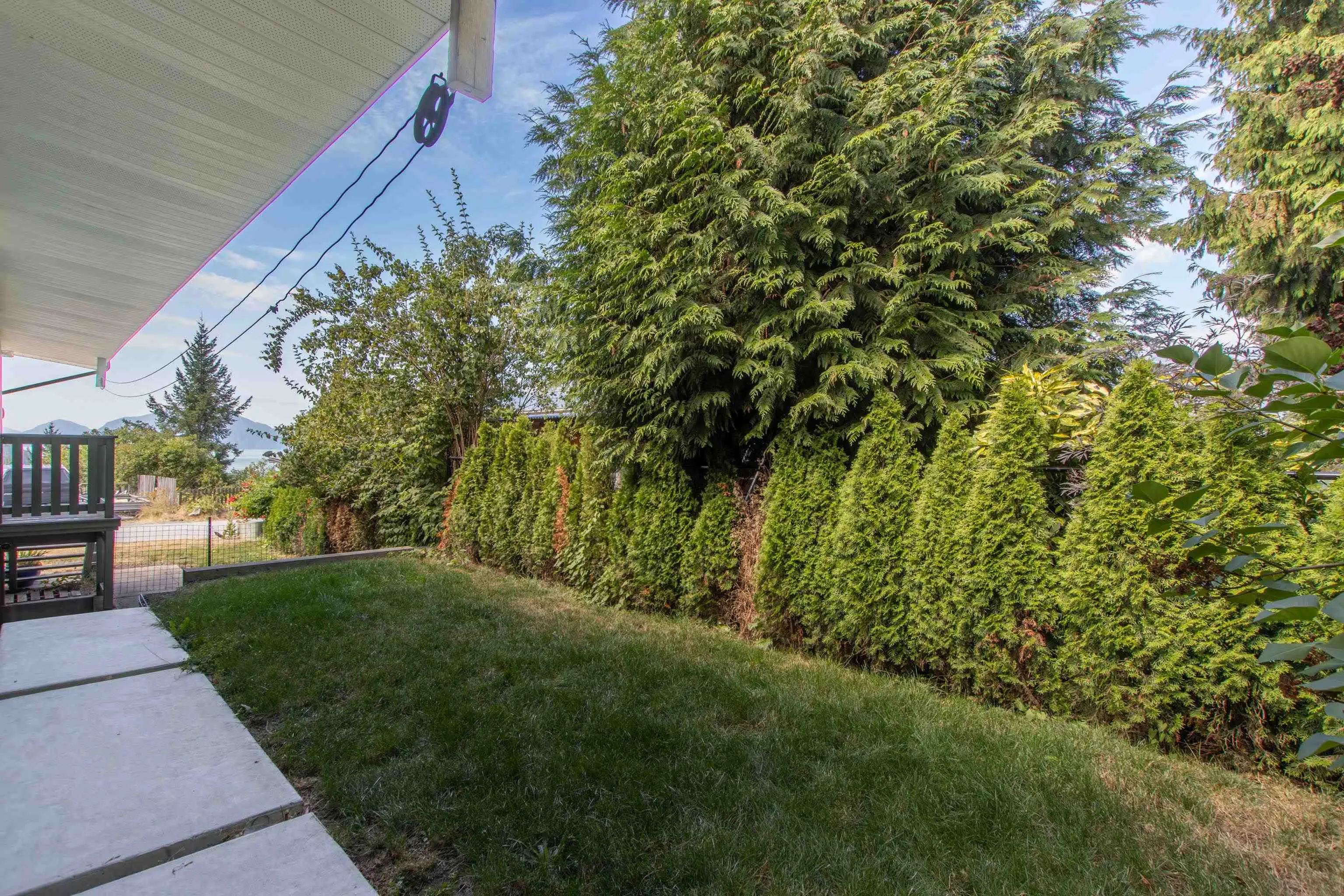 841 Upper Crescent
