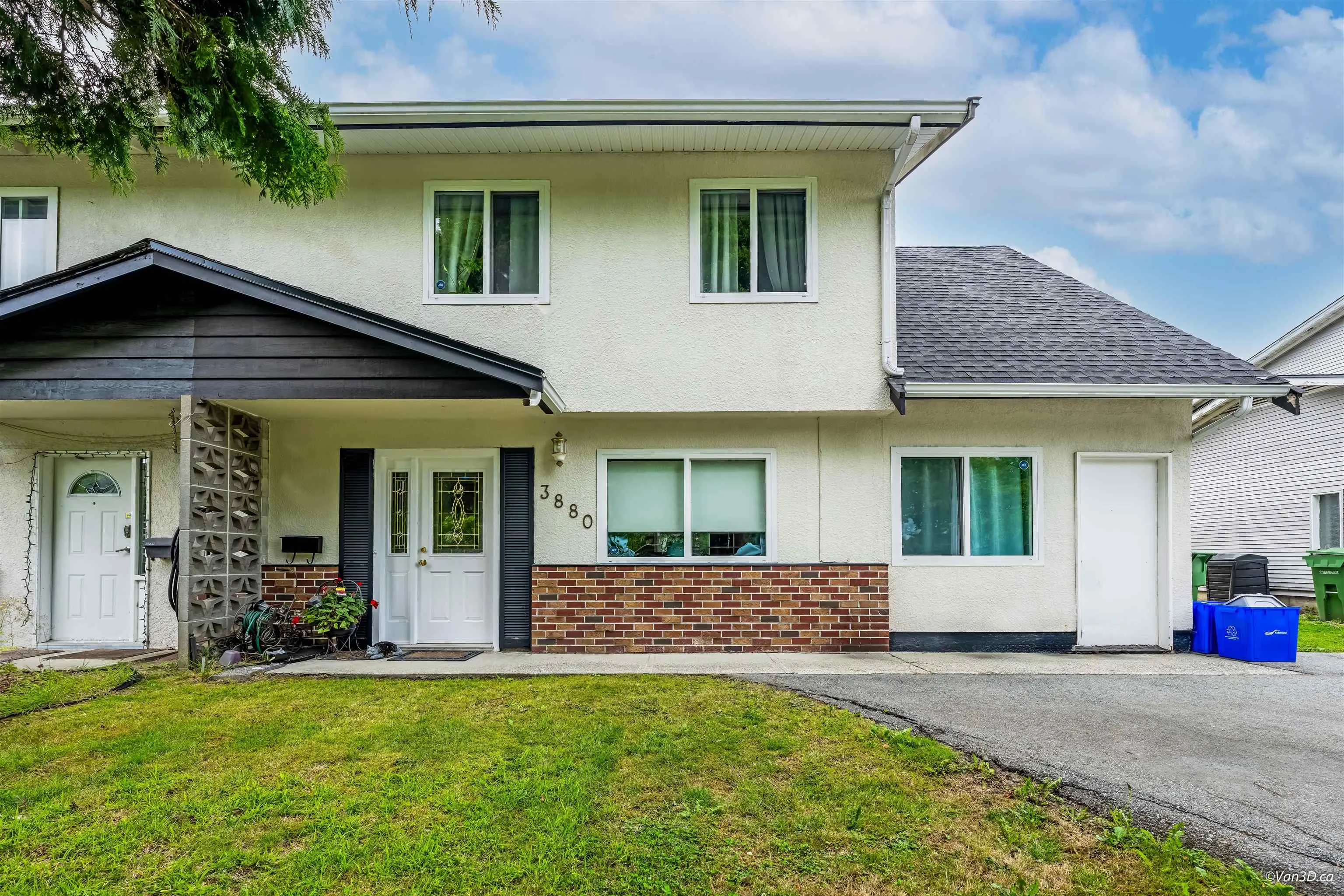 3880 Blundell Road