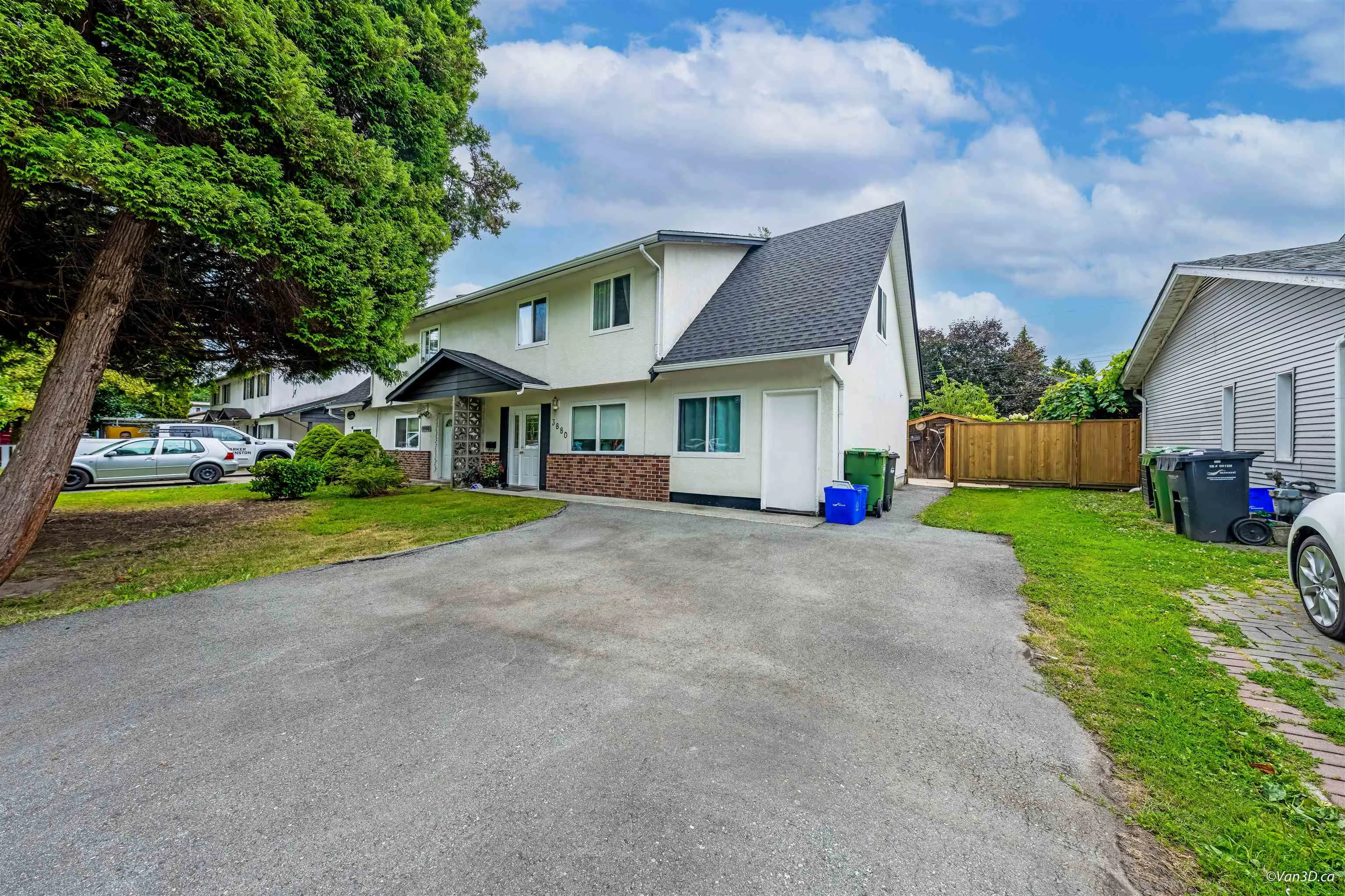 3880 Blundell Road