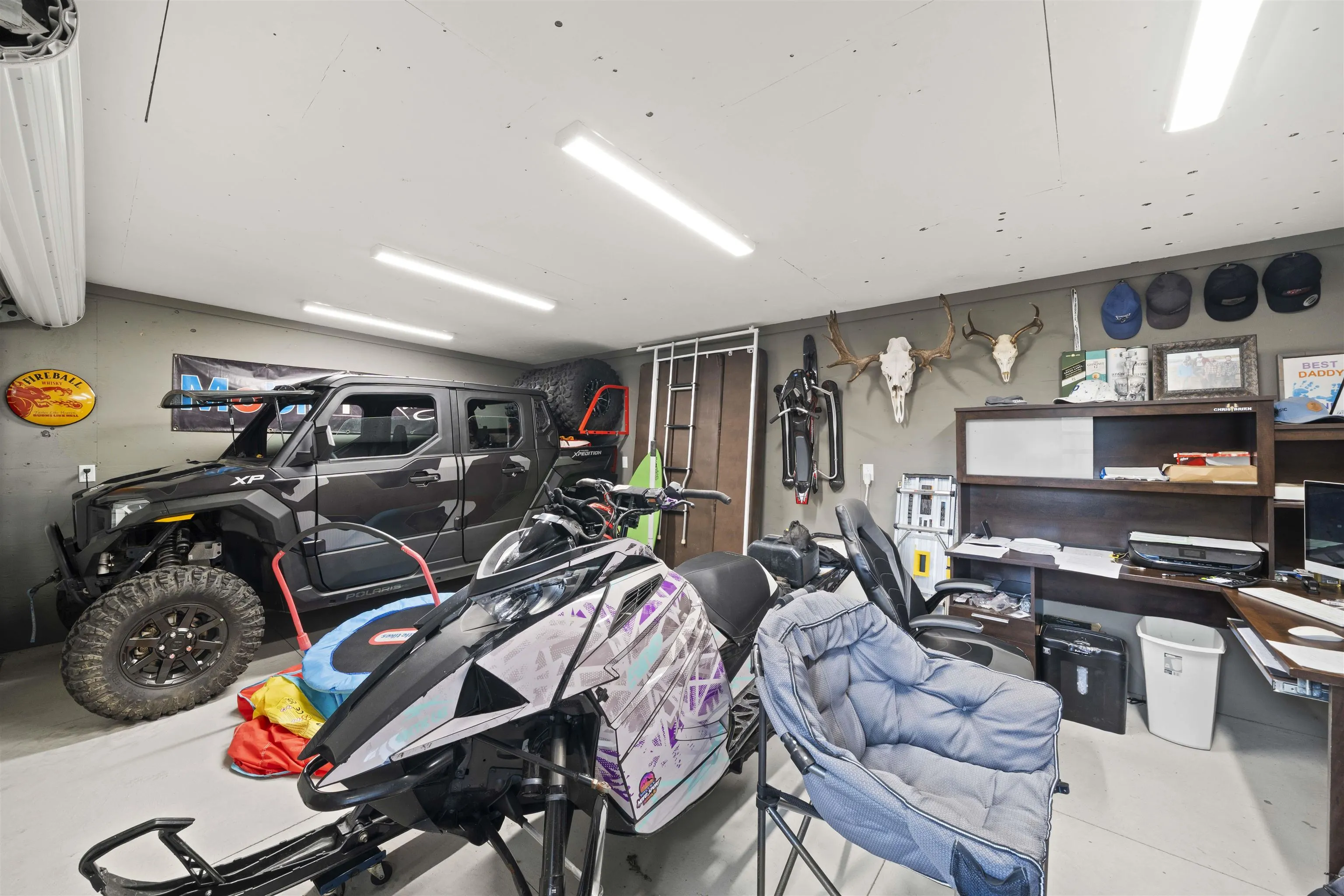 5521 Maple Crescent