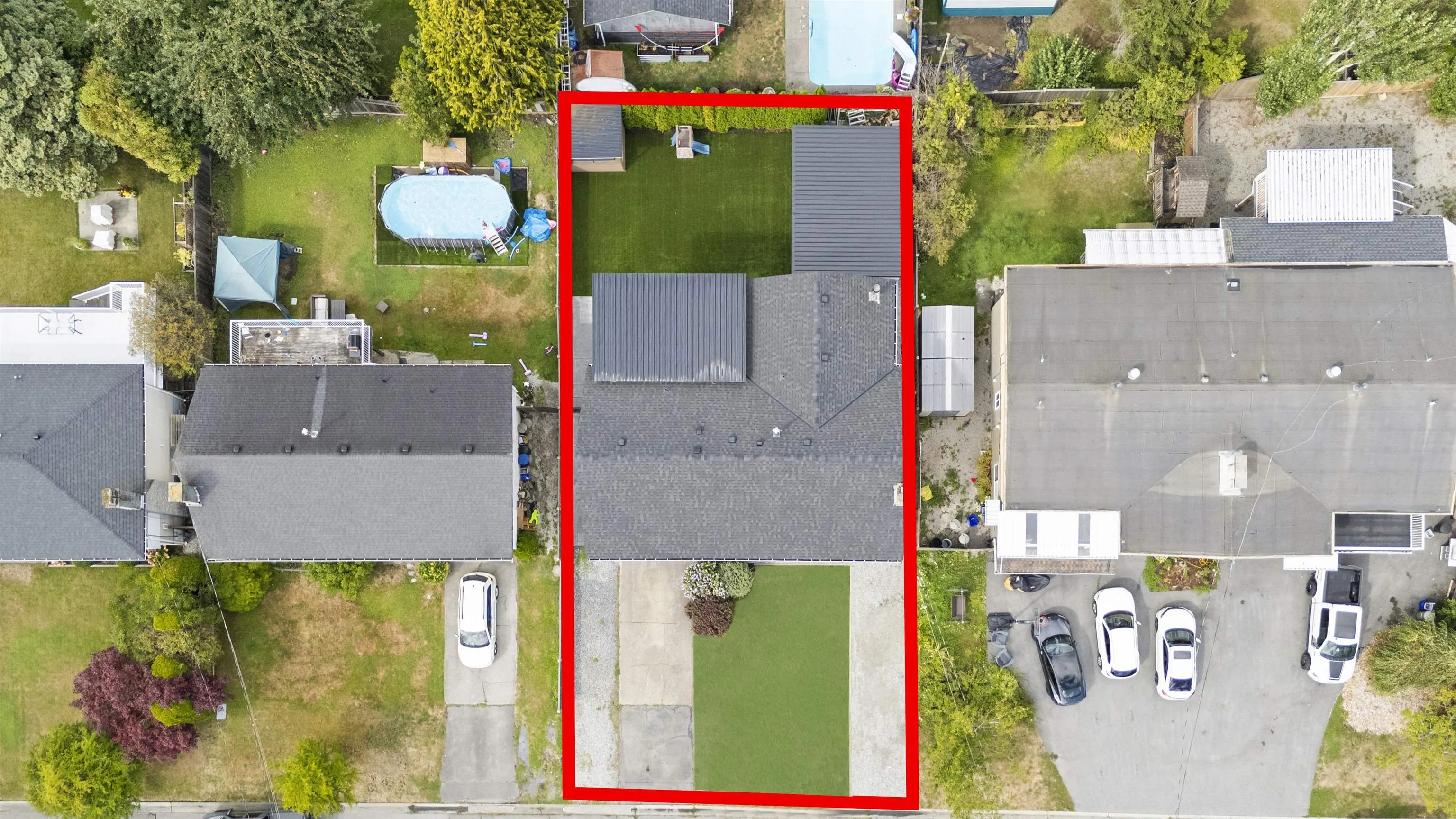 5521 Maple Crescent
