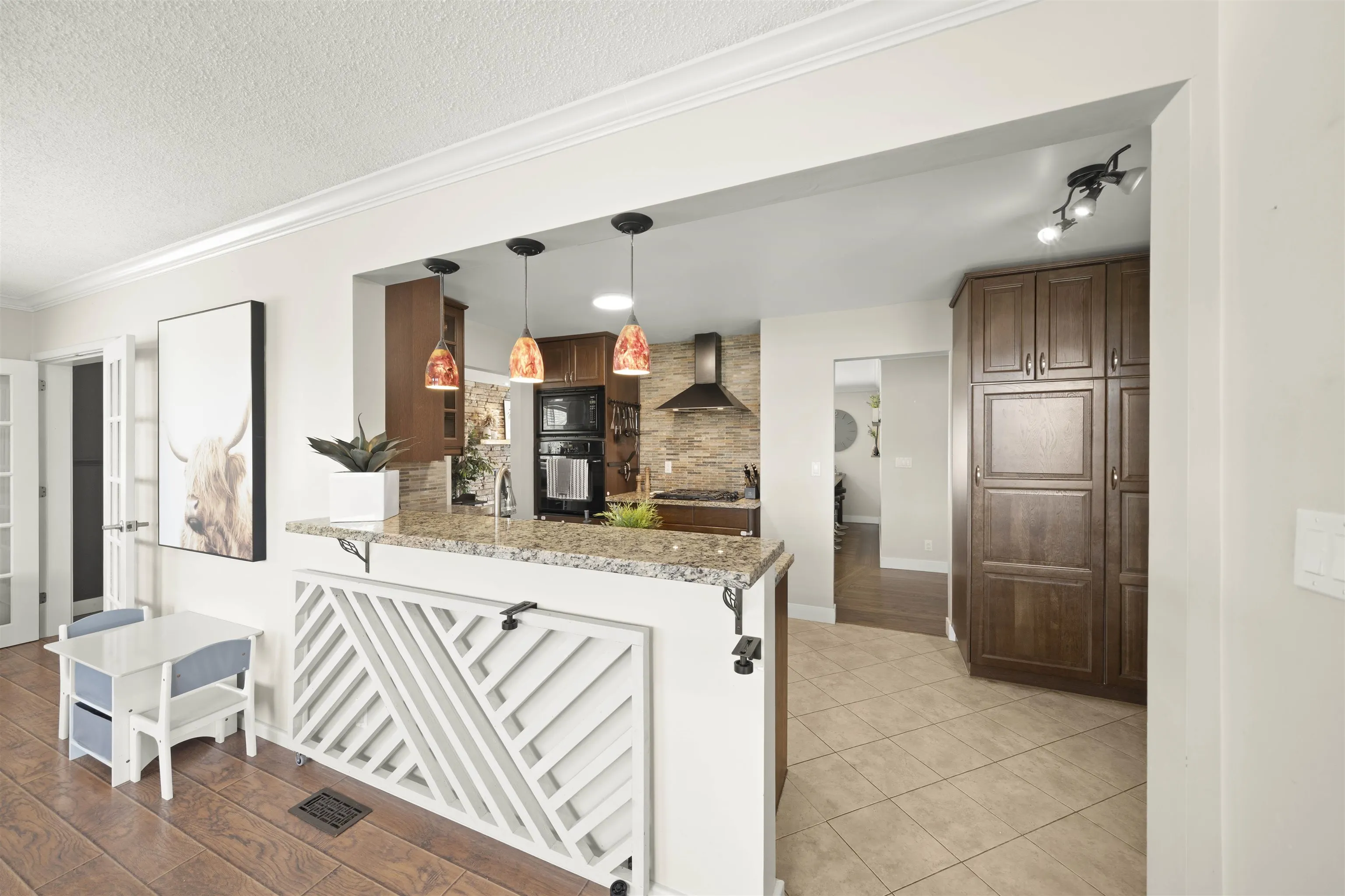 5521 Maple Crescent