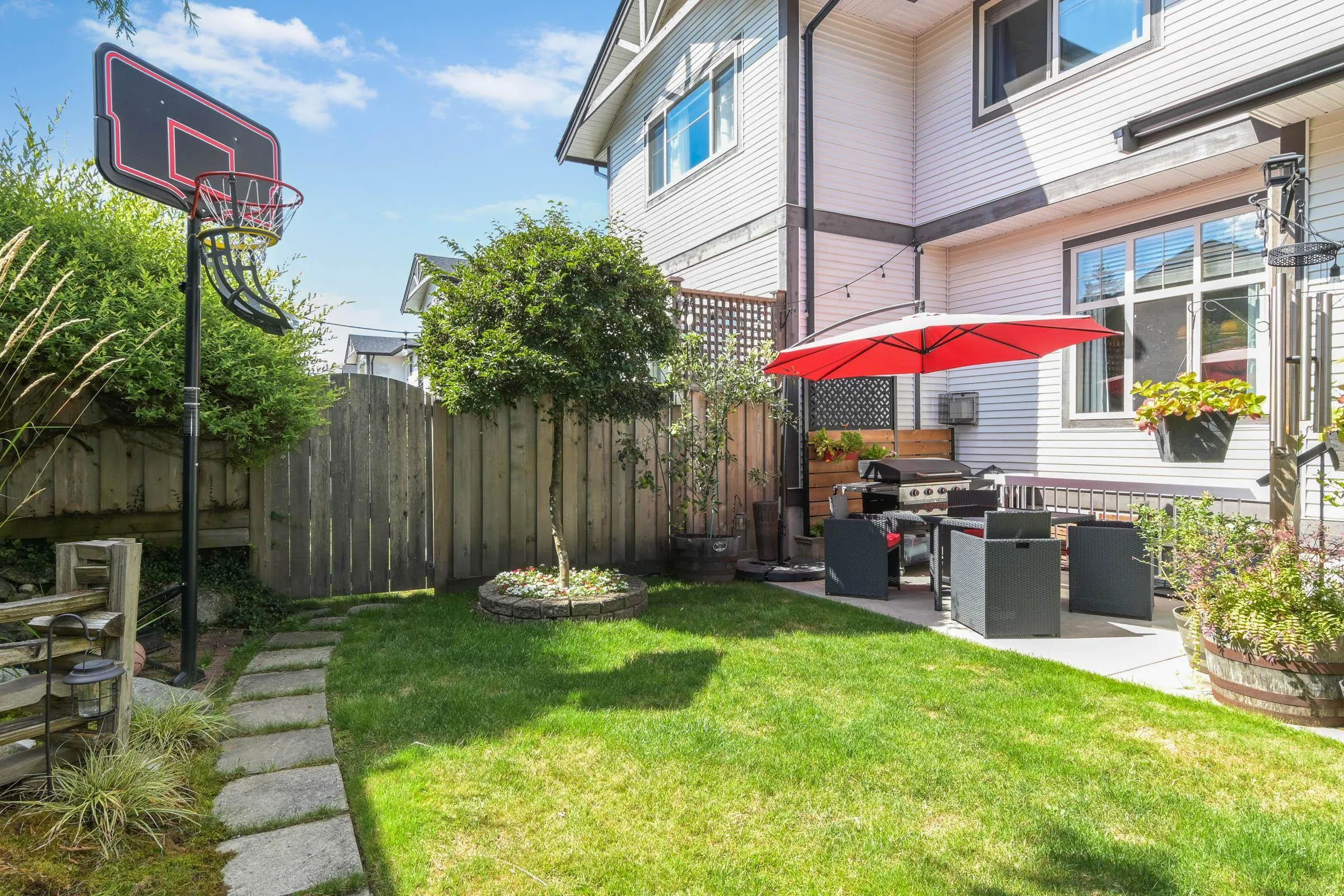 136 20820 87 Avenue