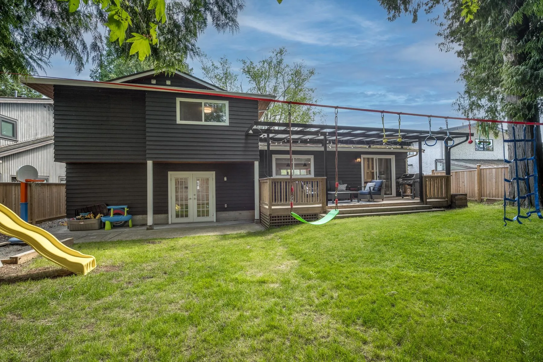 5047 Erin Way