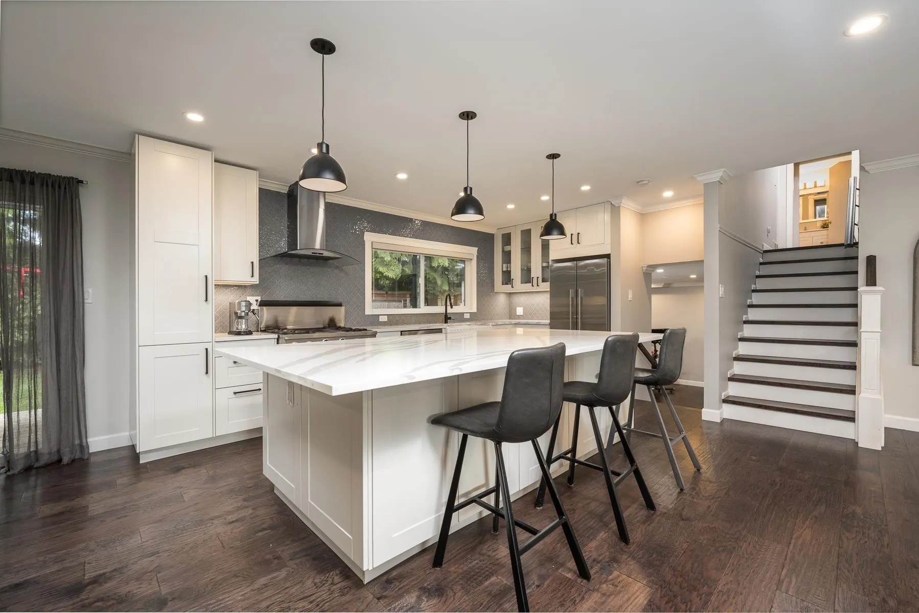5047 Erin Way