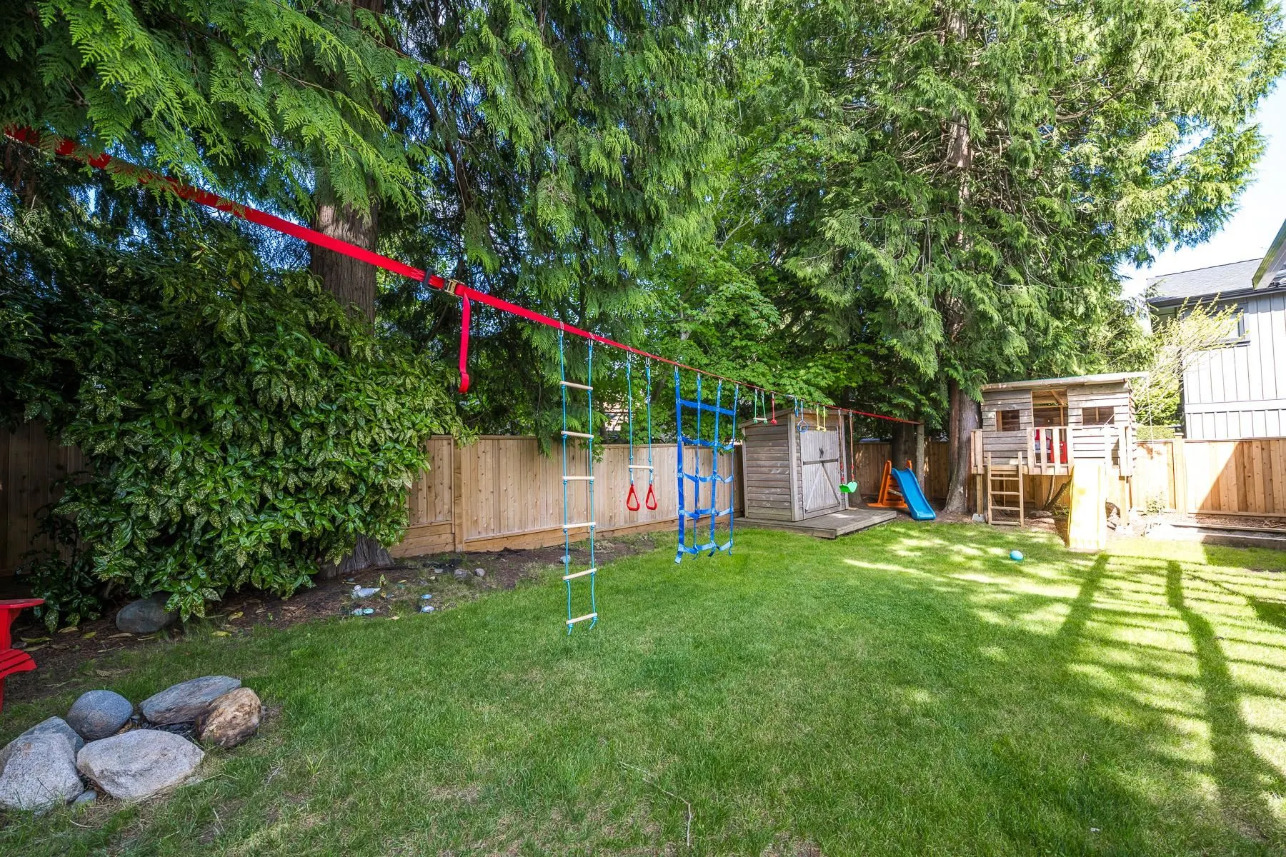 5047 Erin Way