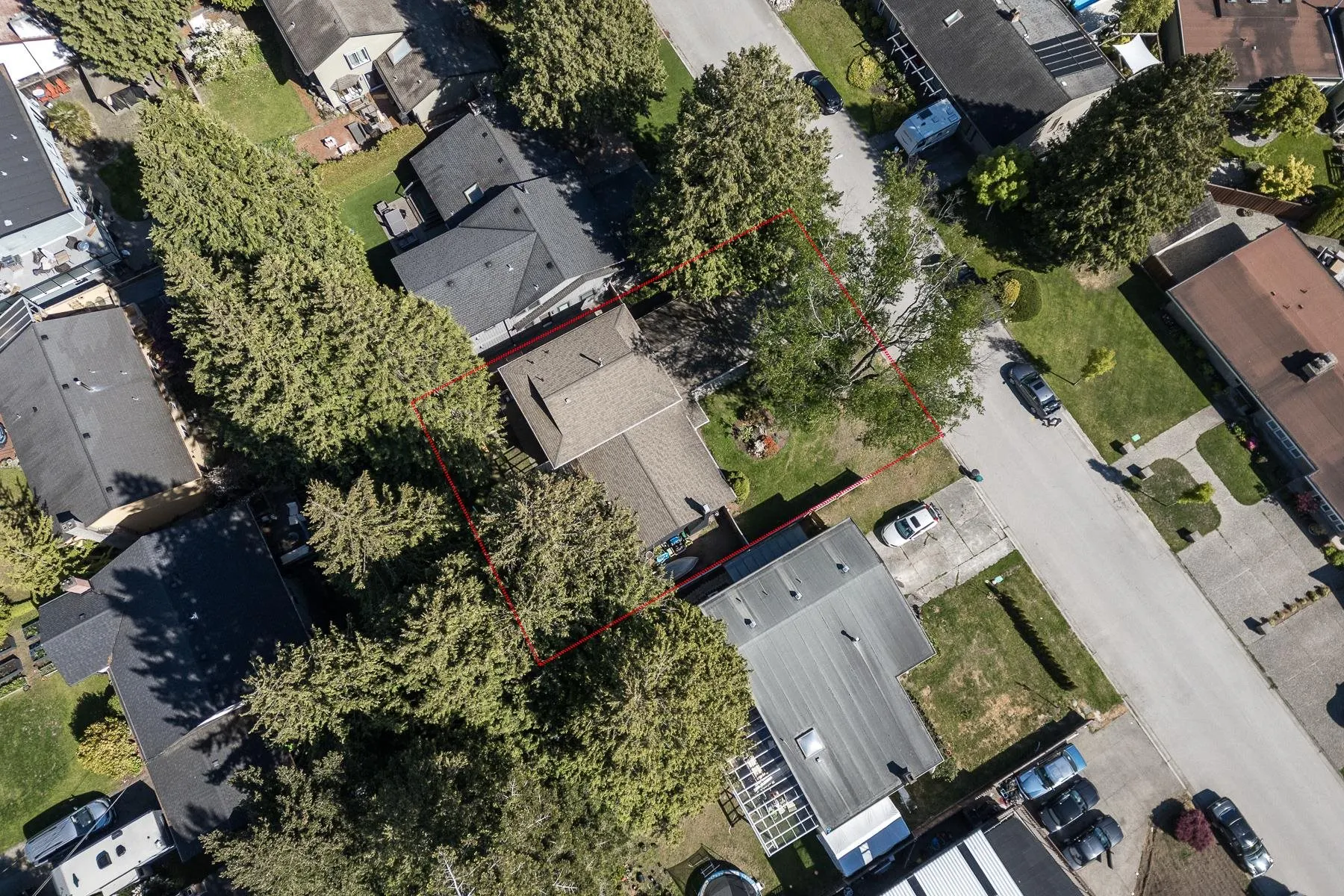 5047 Erin Way
