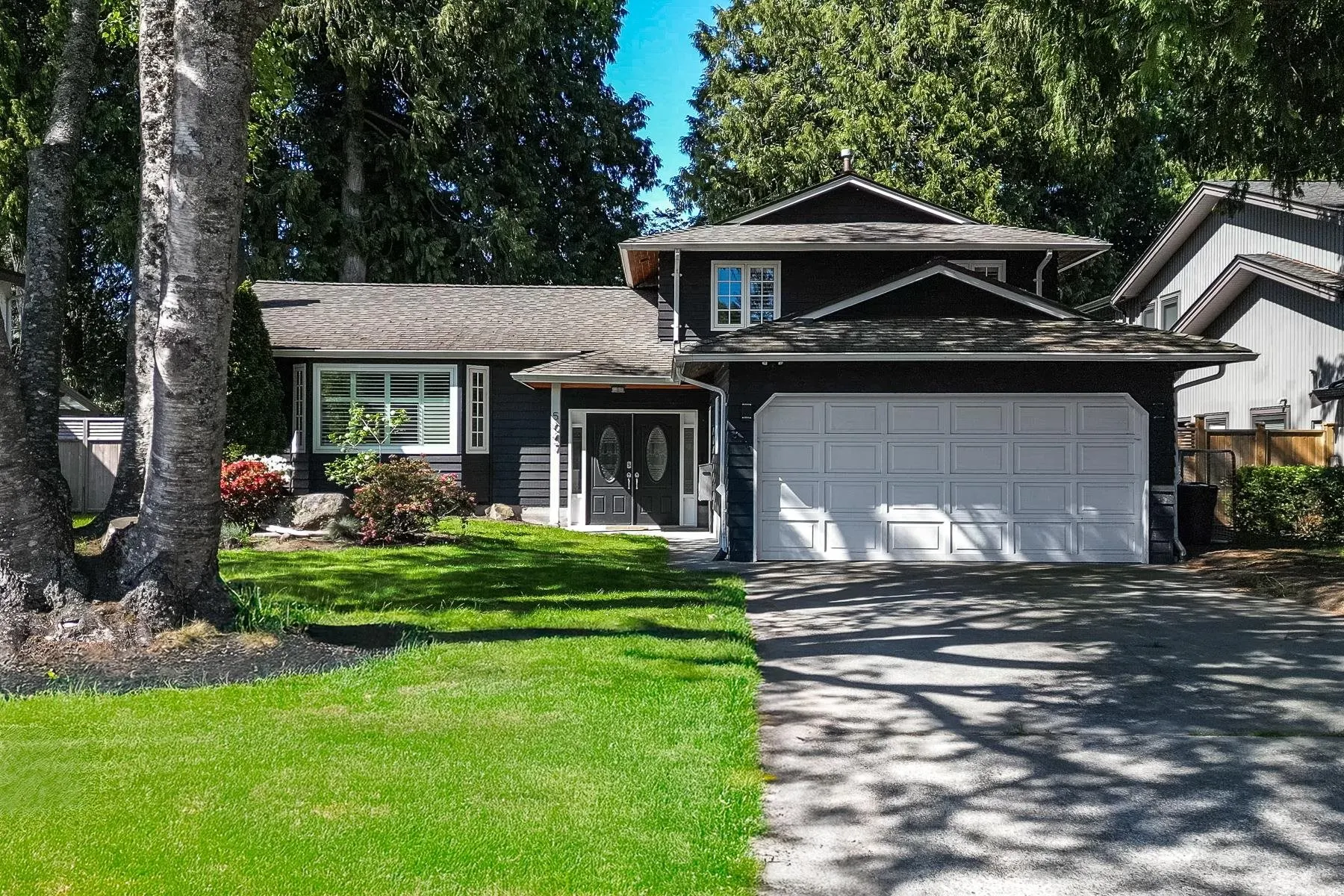 5047 Erin Way
