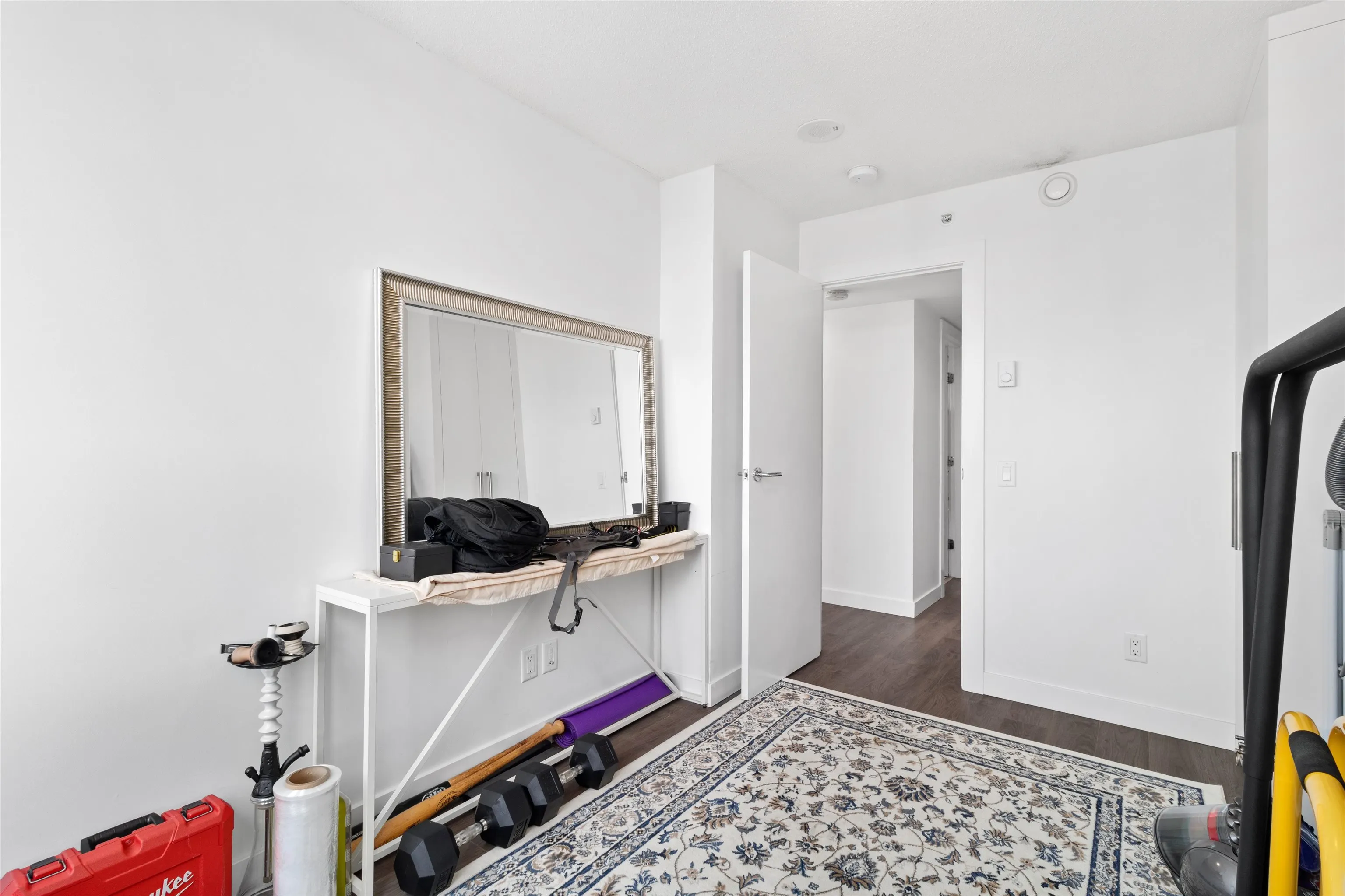 2711 908 Quayside Drive