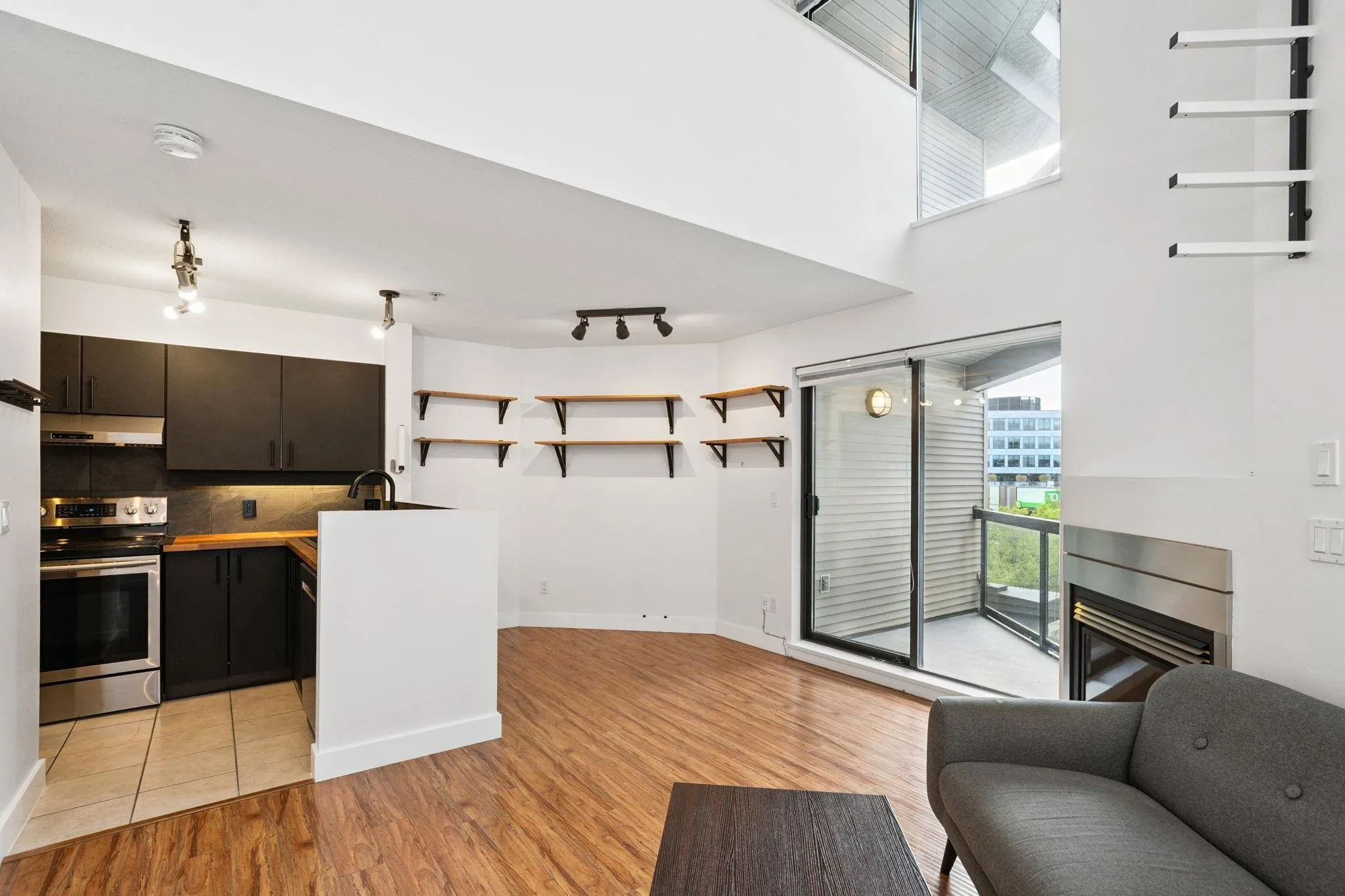 415 10866 City Parkway