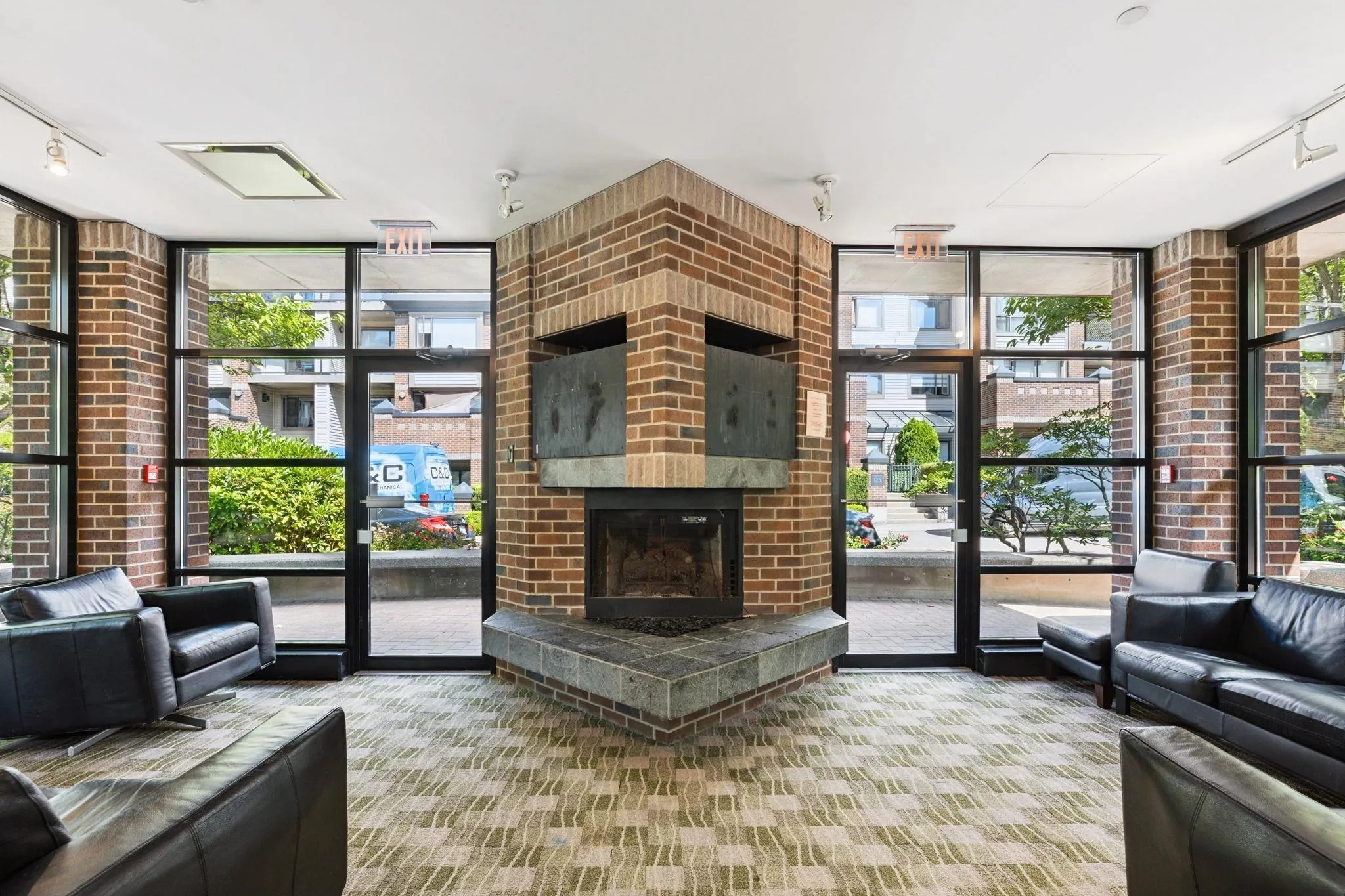 415 10866 City Parkway