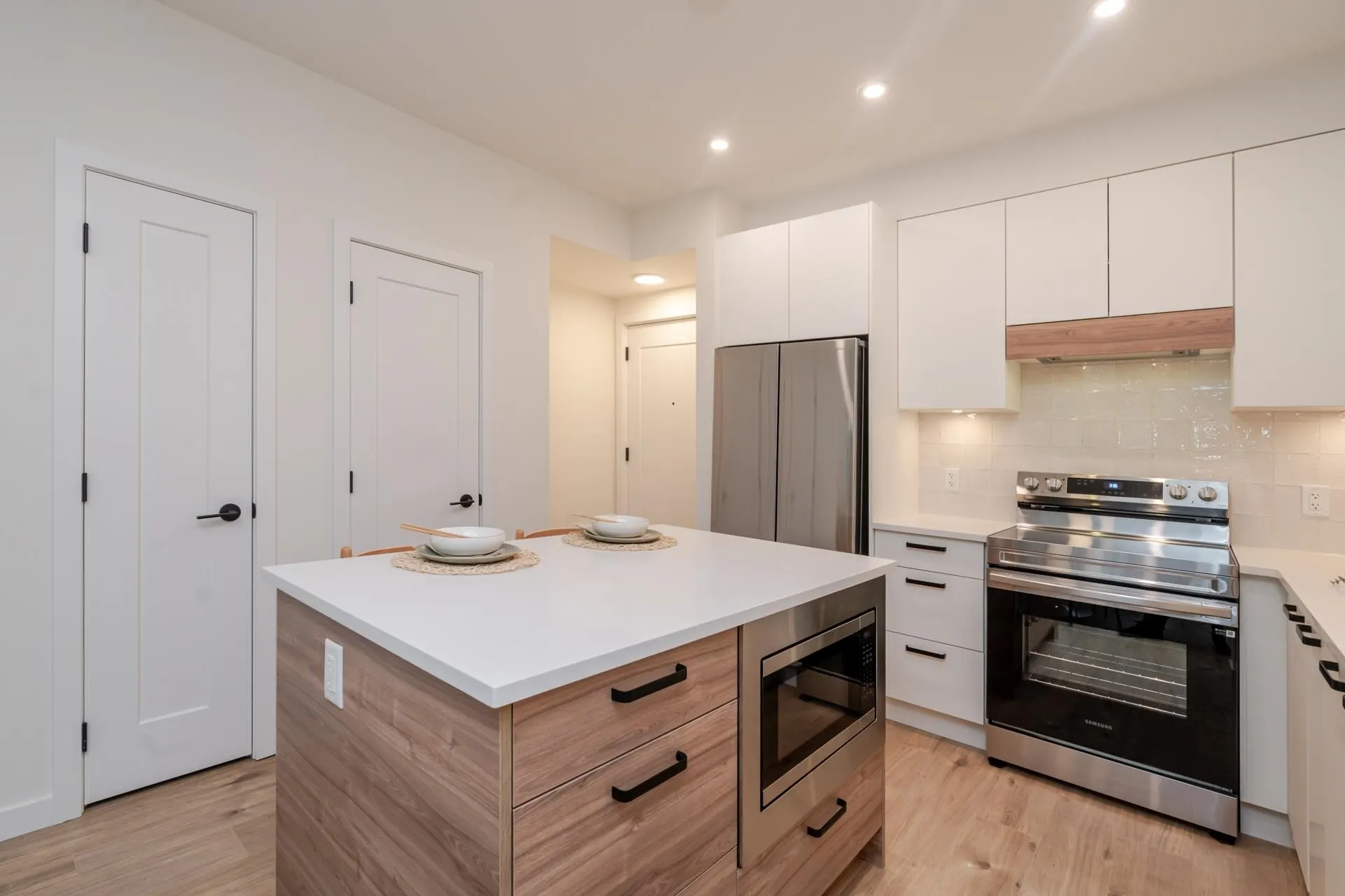 302 33920 Best Avenue