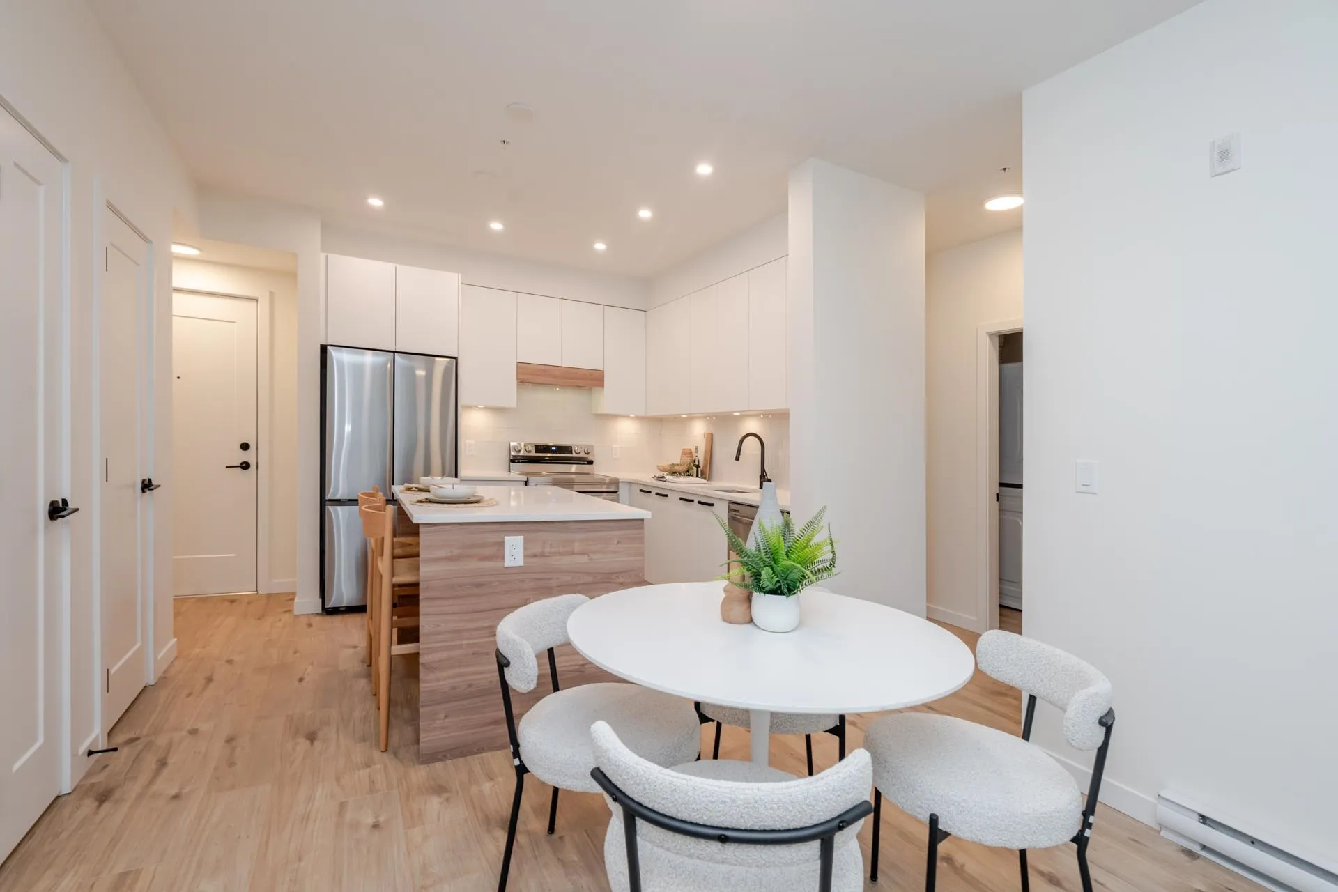 302 33920 Best Avenue