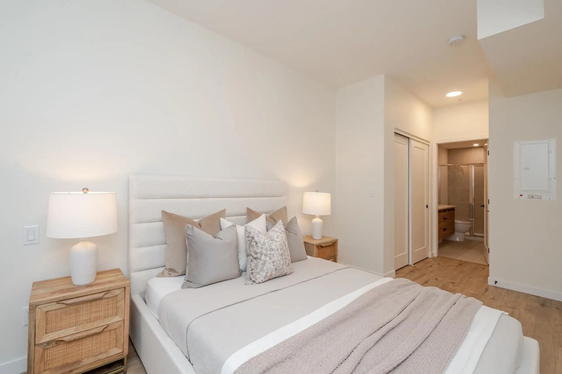 302 33920 Best Avenue