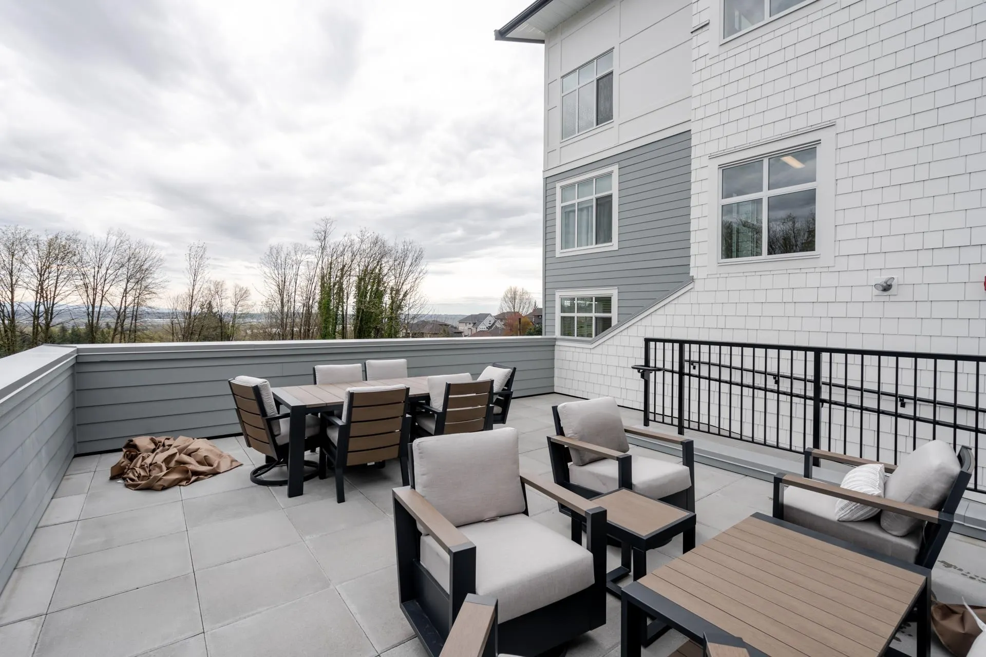 302 33920 Best Avenue