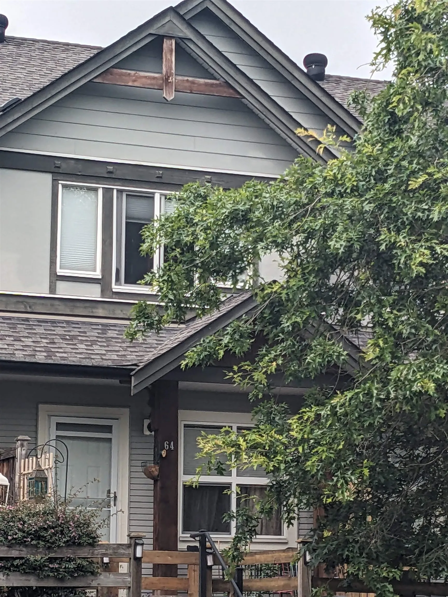 64 1055 Riverwood Gate