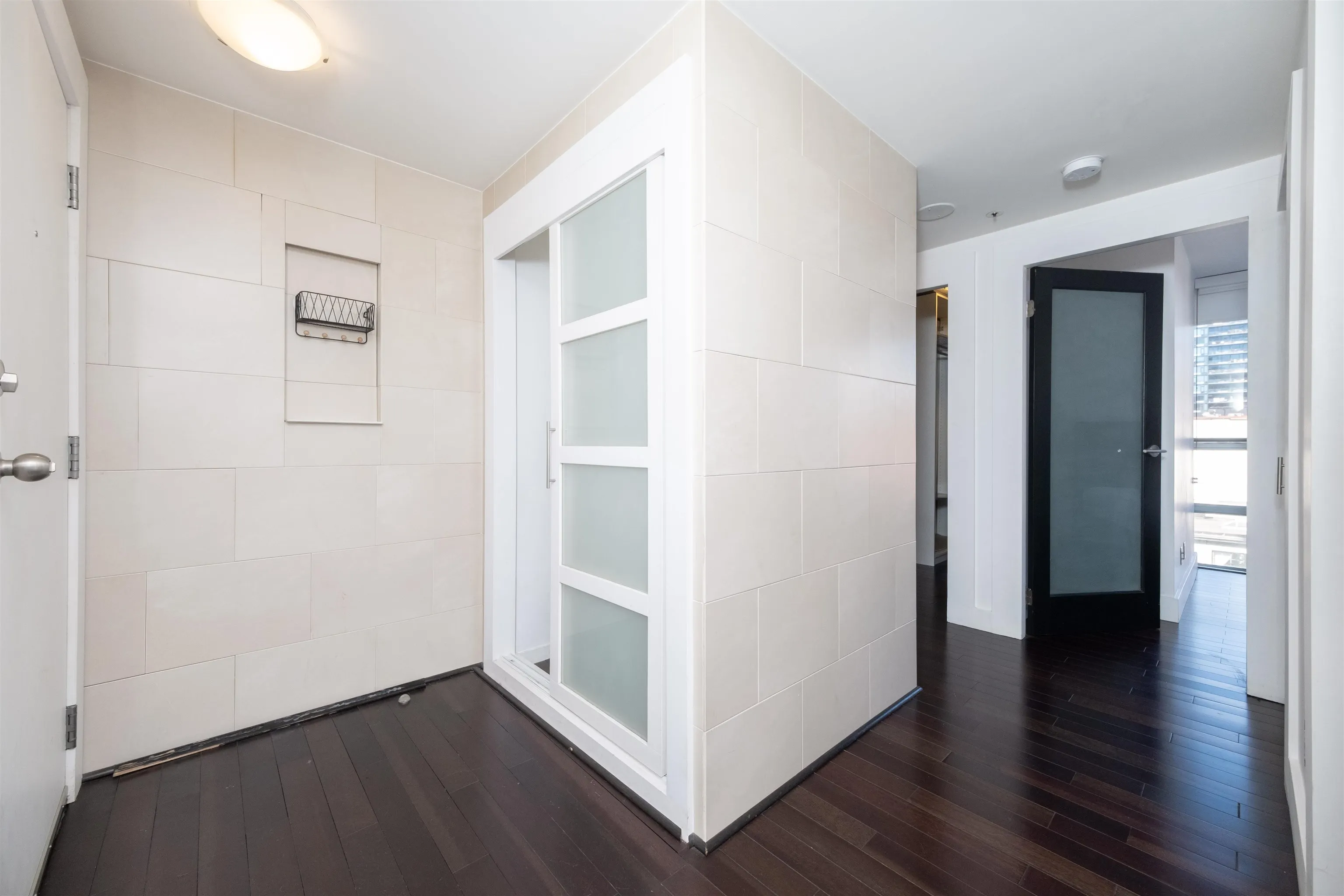 801 930 Cambie Street