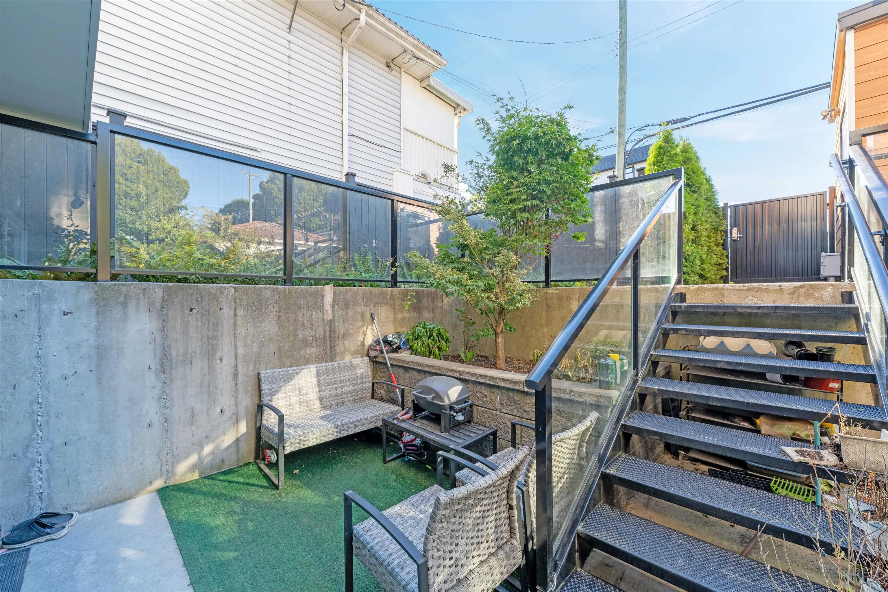 5069 Earles Street