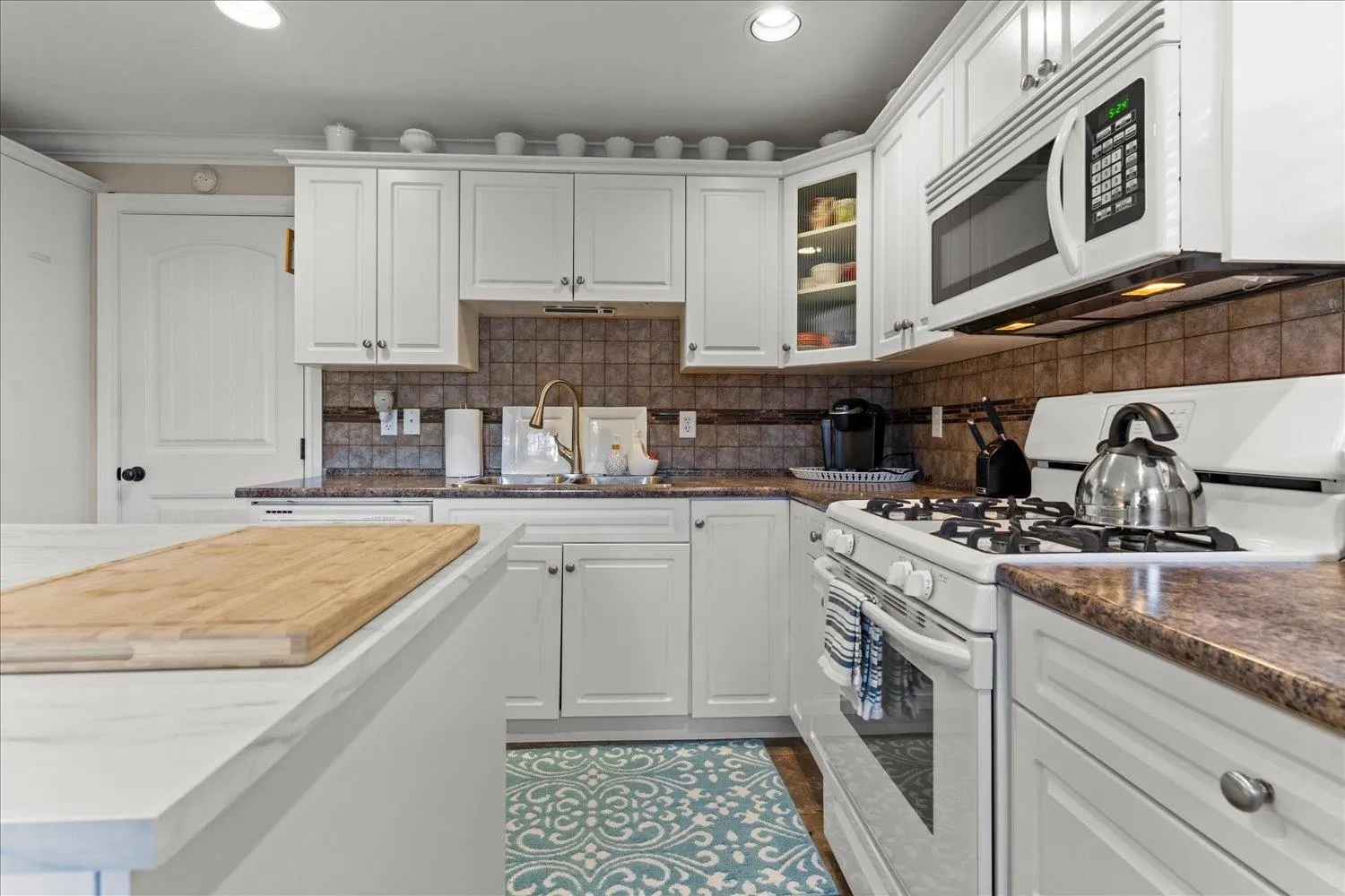 6550 Lavender Place