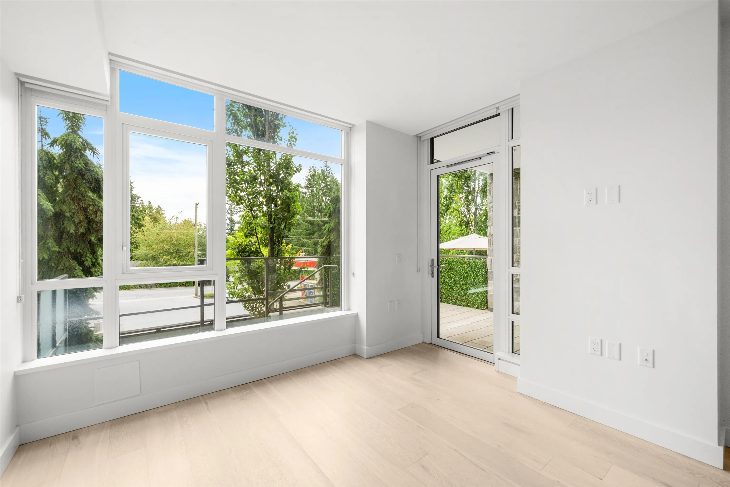 107 2738 Library Lane