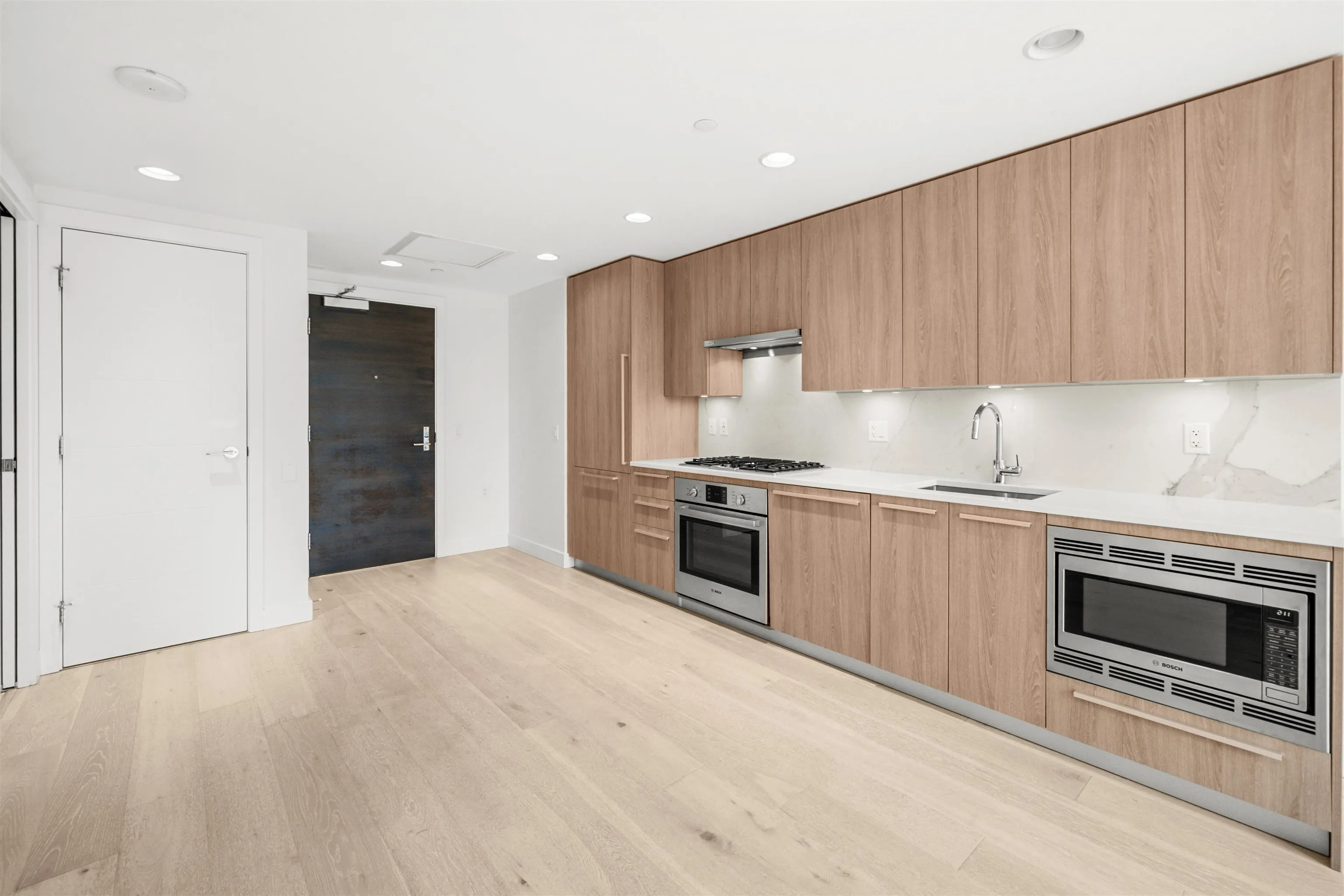 107 2738 Library Lane