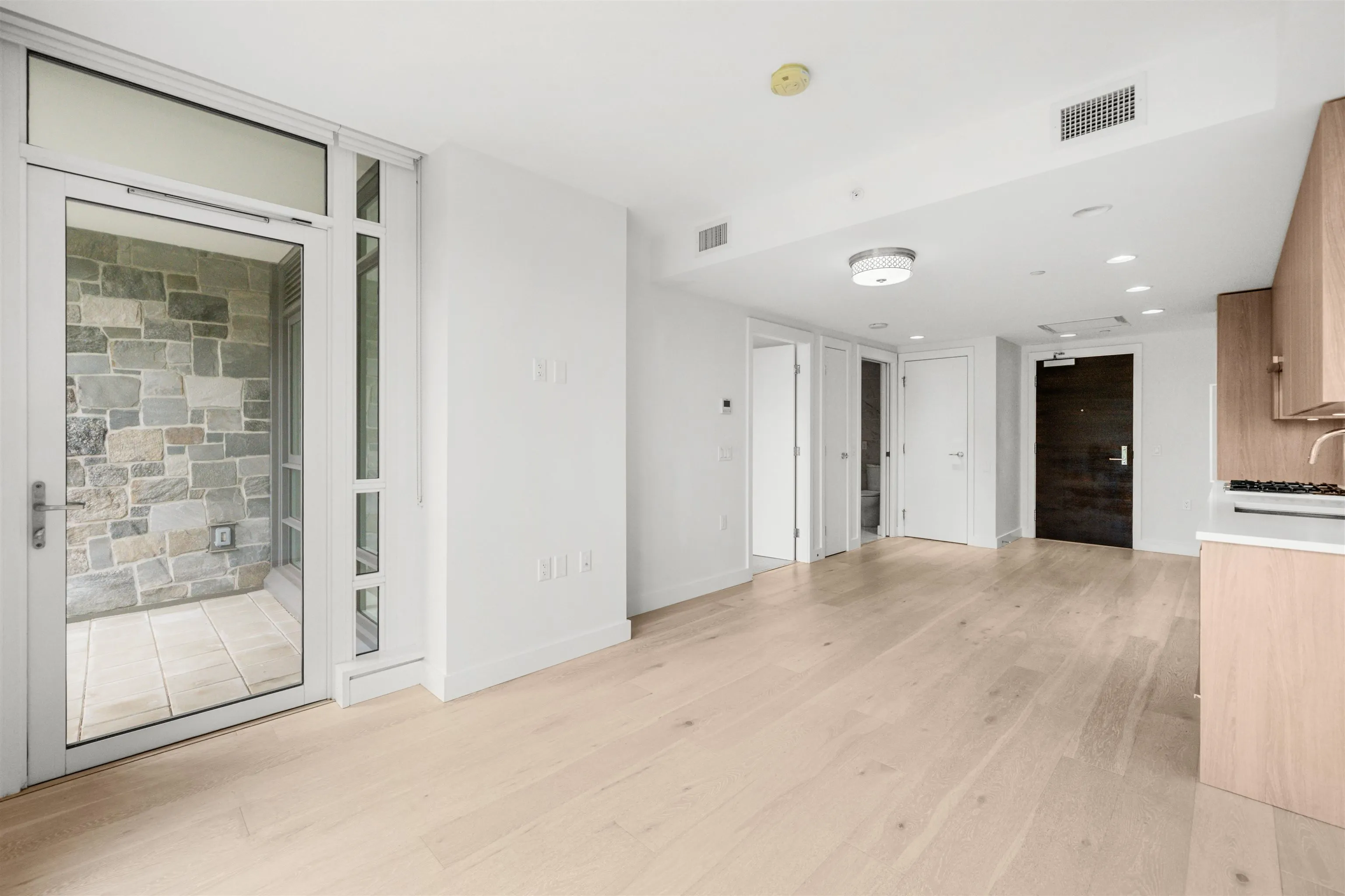 107 2738 Library Lane