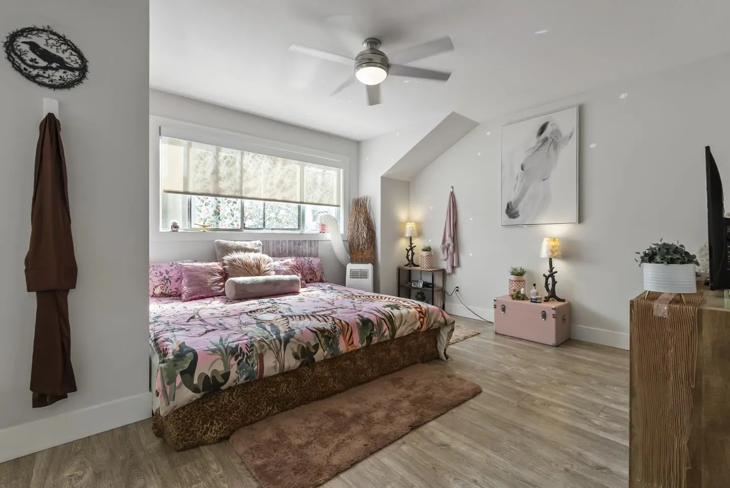 103 2211 No 4 Road