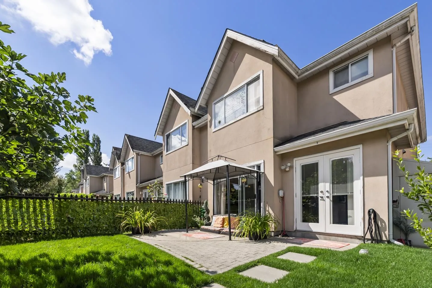 103 2211 No 4 Road