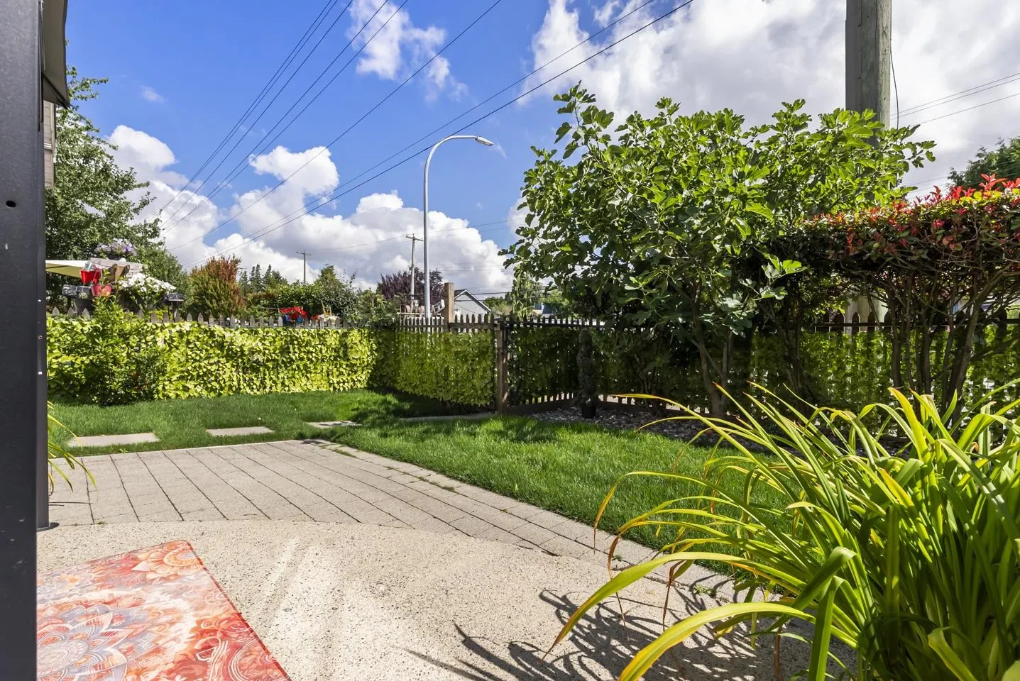 103 2211 No 4 Road