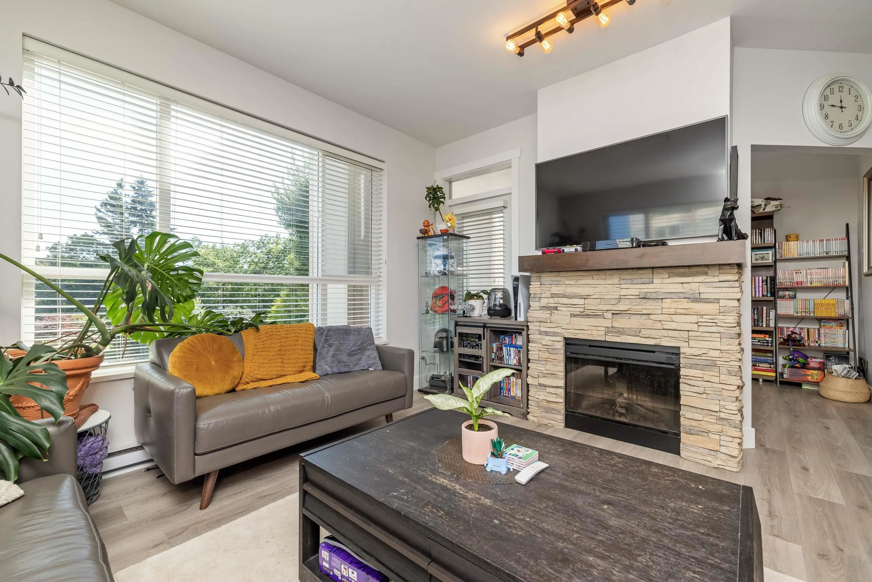 317 3192 Gladwin Road