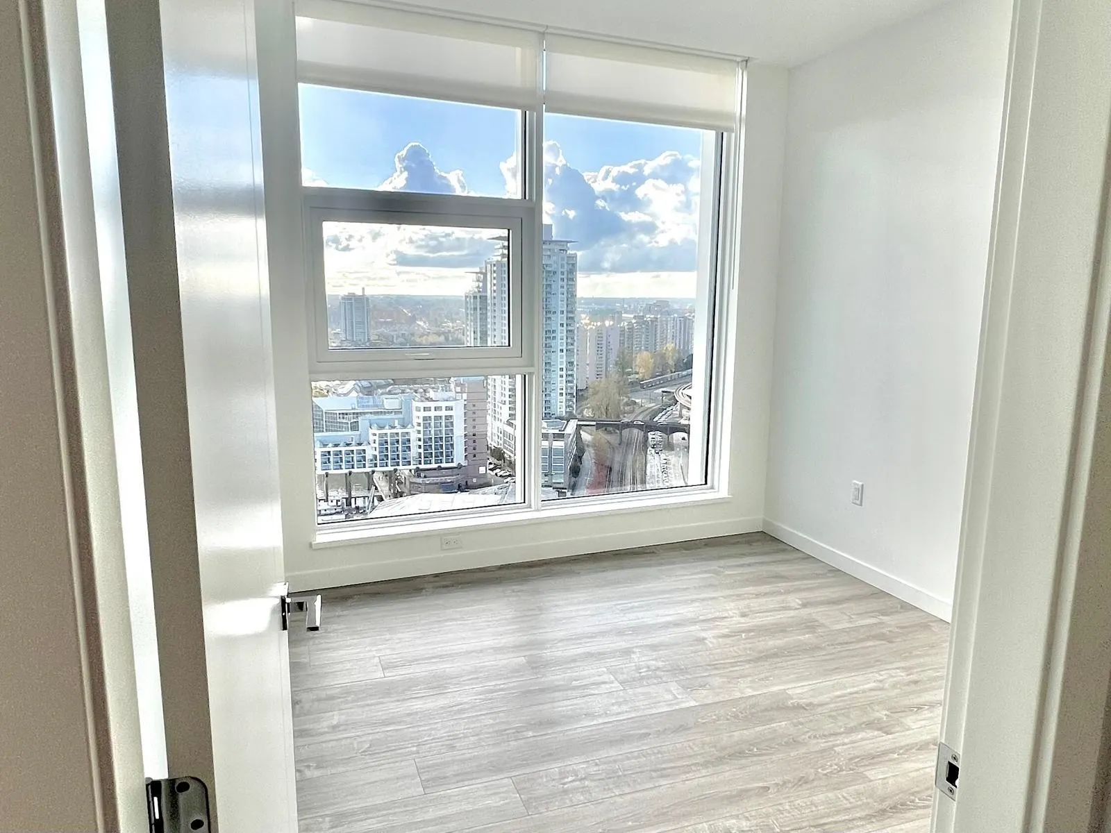 2108 680 Quayside Drive